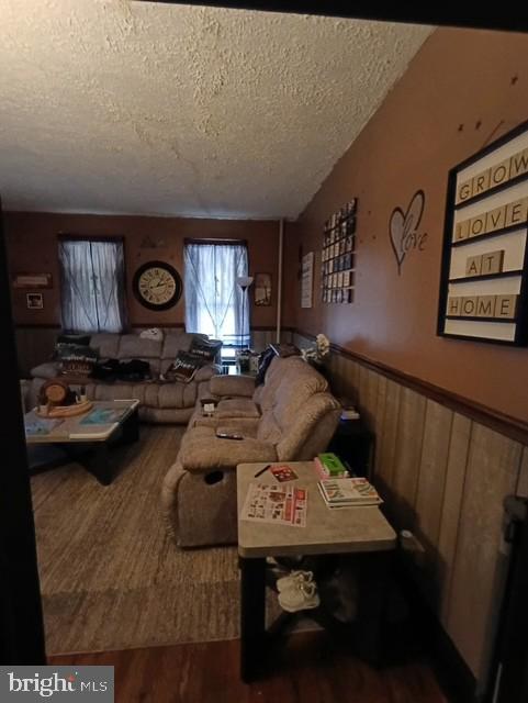 109 S PLEASANT STREET