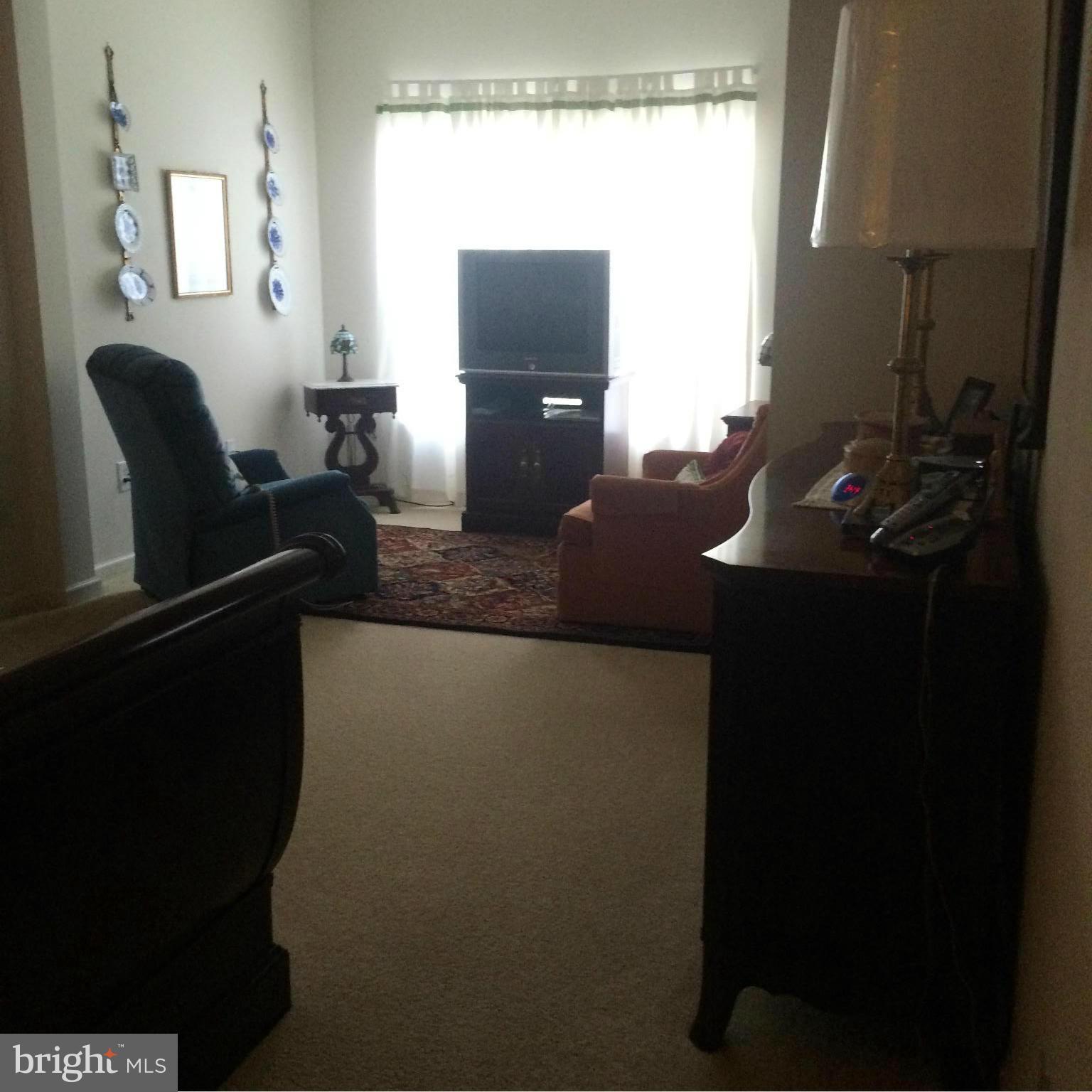 KINGS CROSSING - Residential