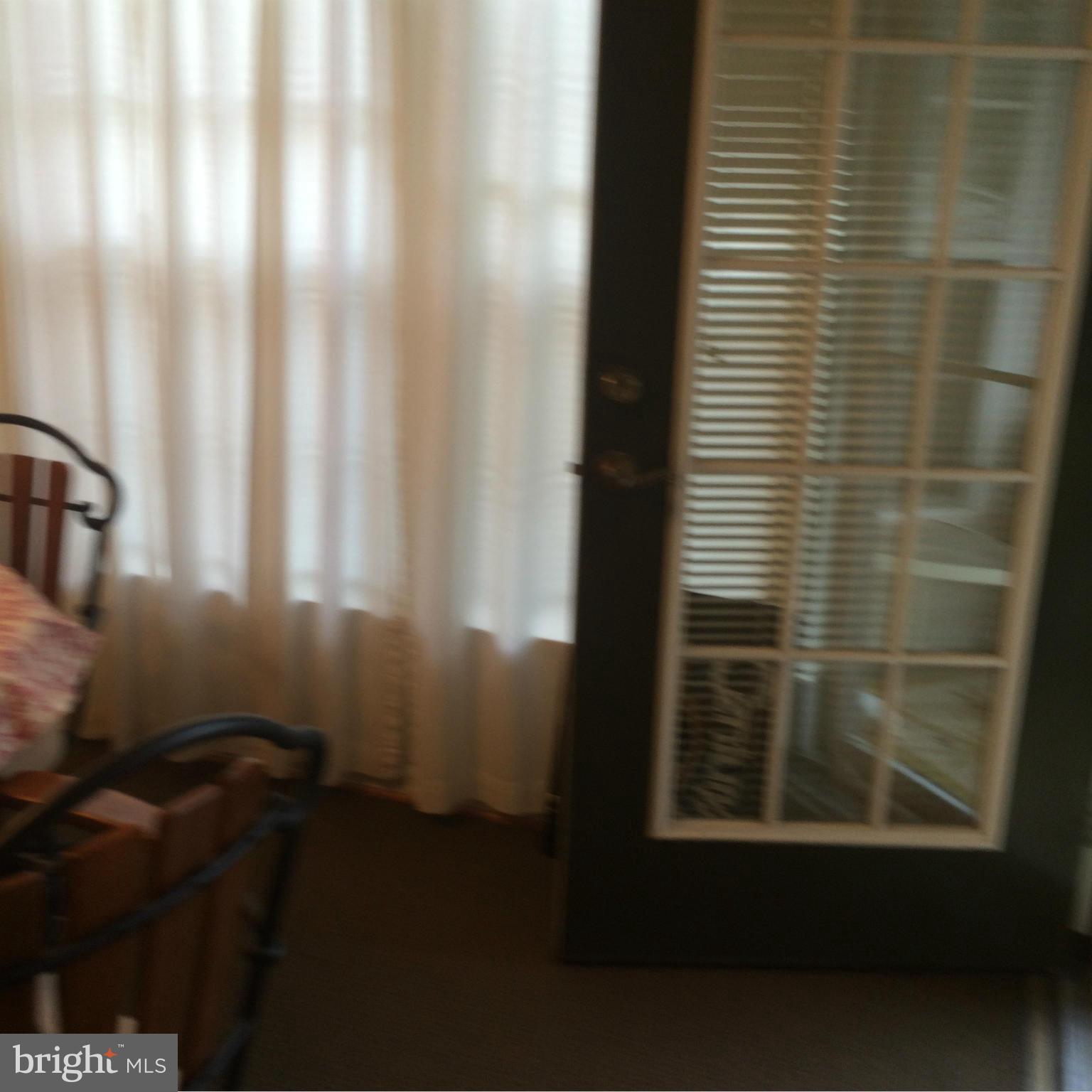 KINGS CROSSING - Residential