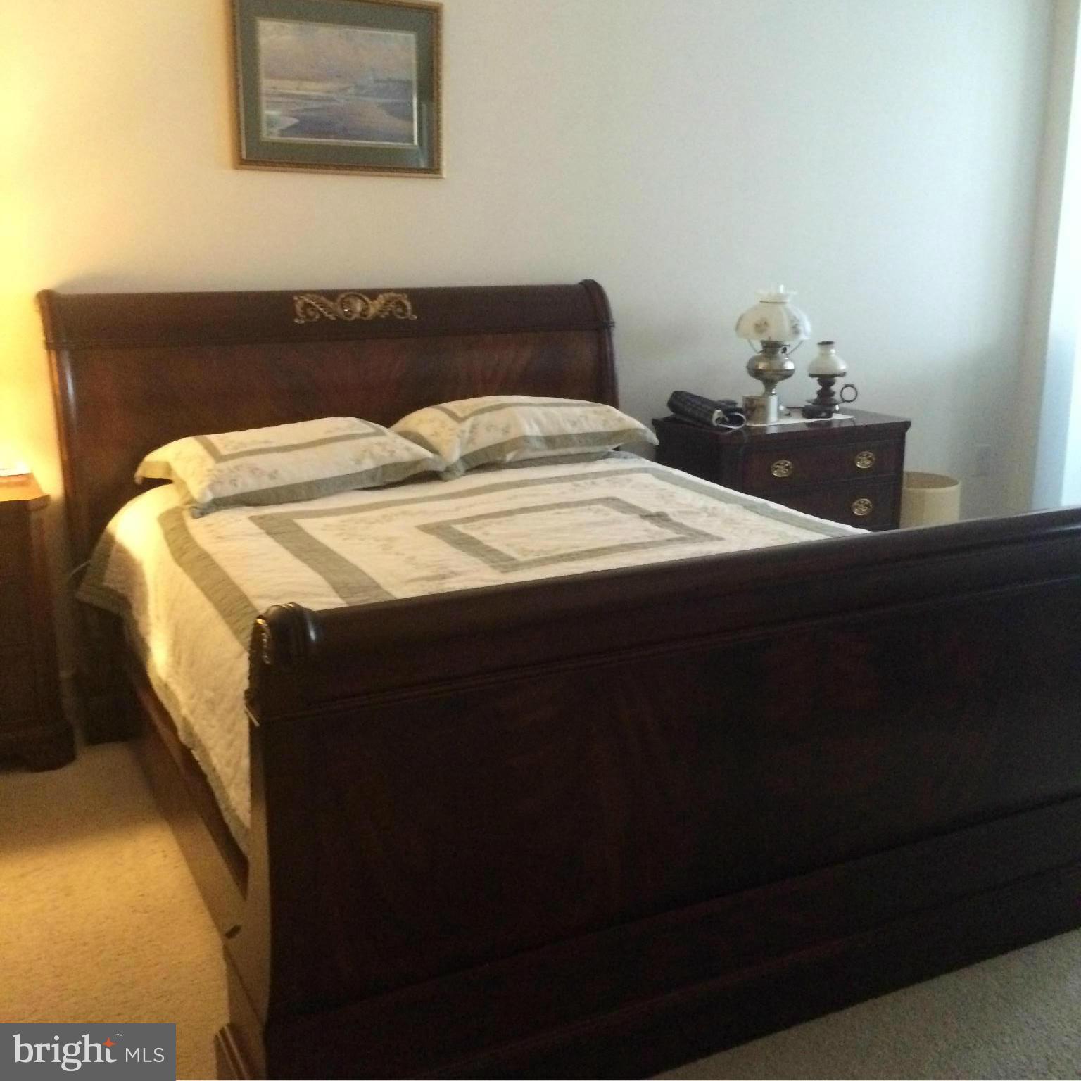 KINGS CROSSING - Residential