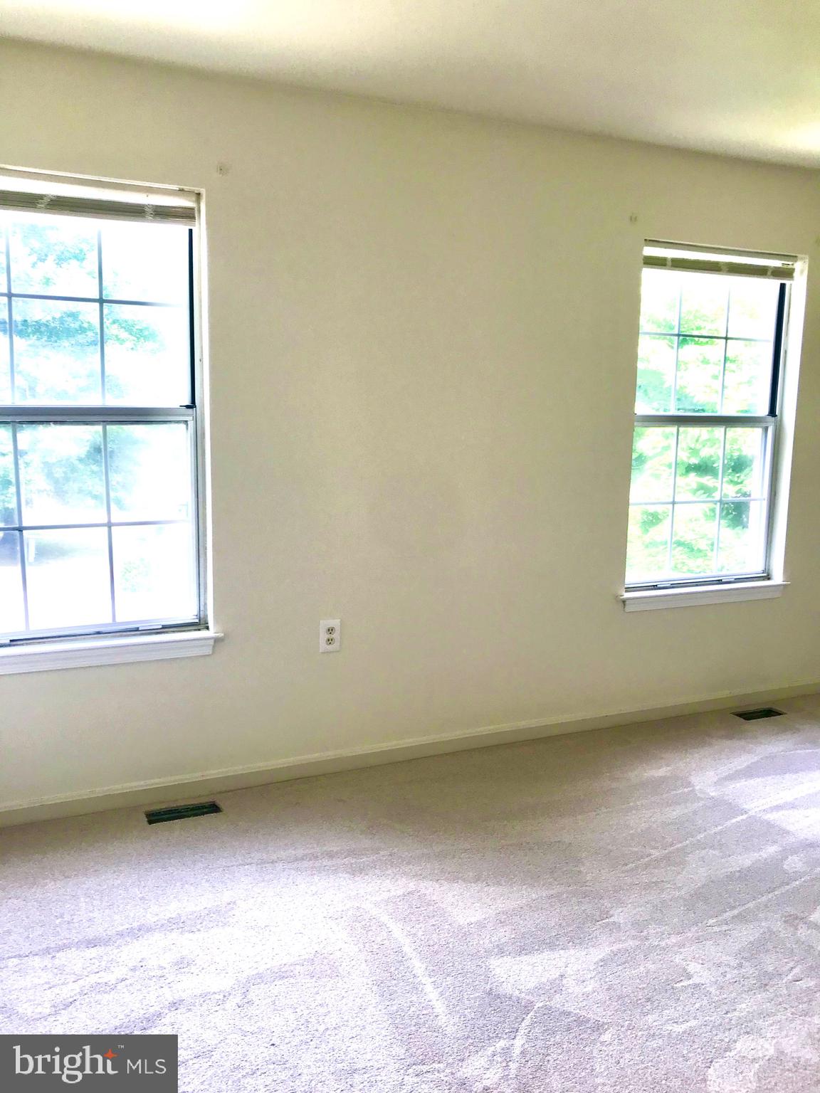 TANGLEWOOD TOWNHOMES SUB - Residential Lease