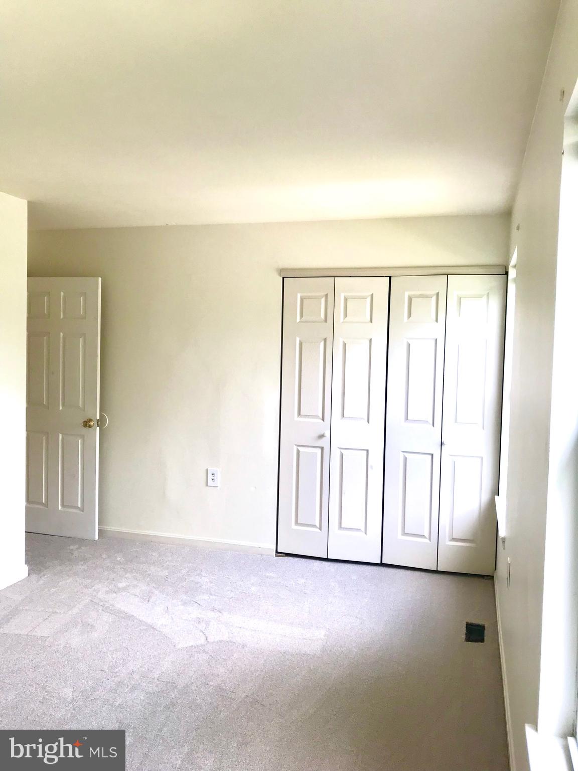 TANGLEWOOD TOWNHOMES SUB - Residential Lease