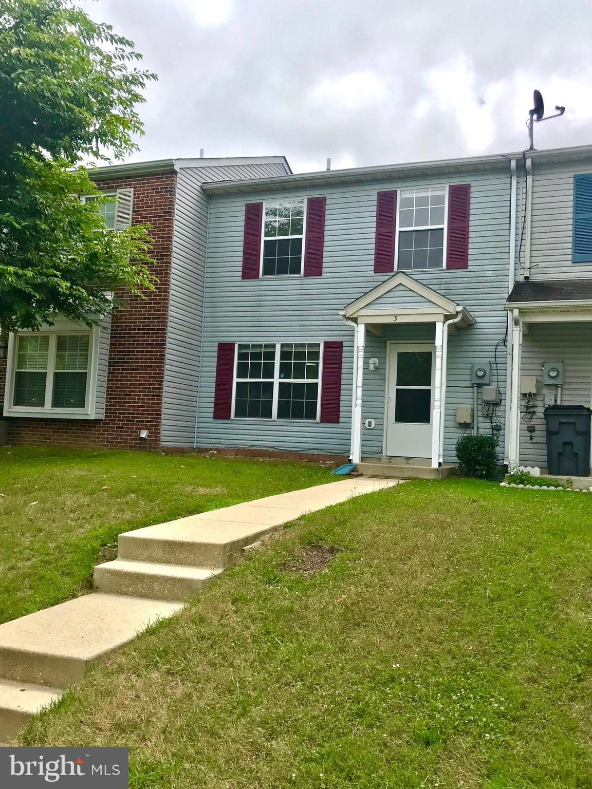 TANGLEWOOD TOWNHOMES SUB - Residential Lease