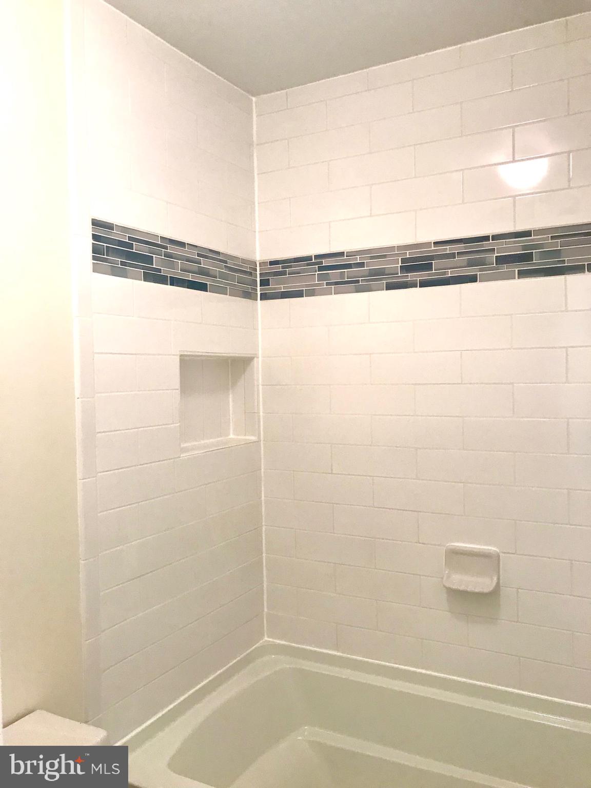 TANGLEWOOD TOWNHOMES SUB - Residential Lease