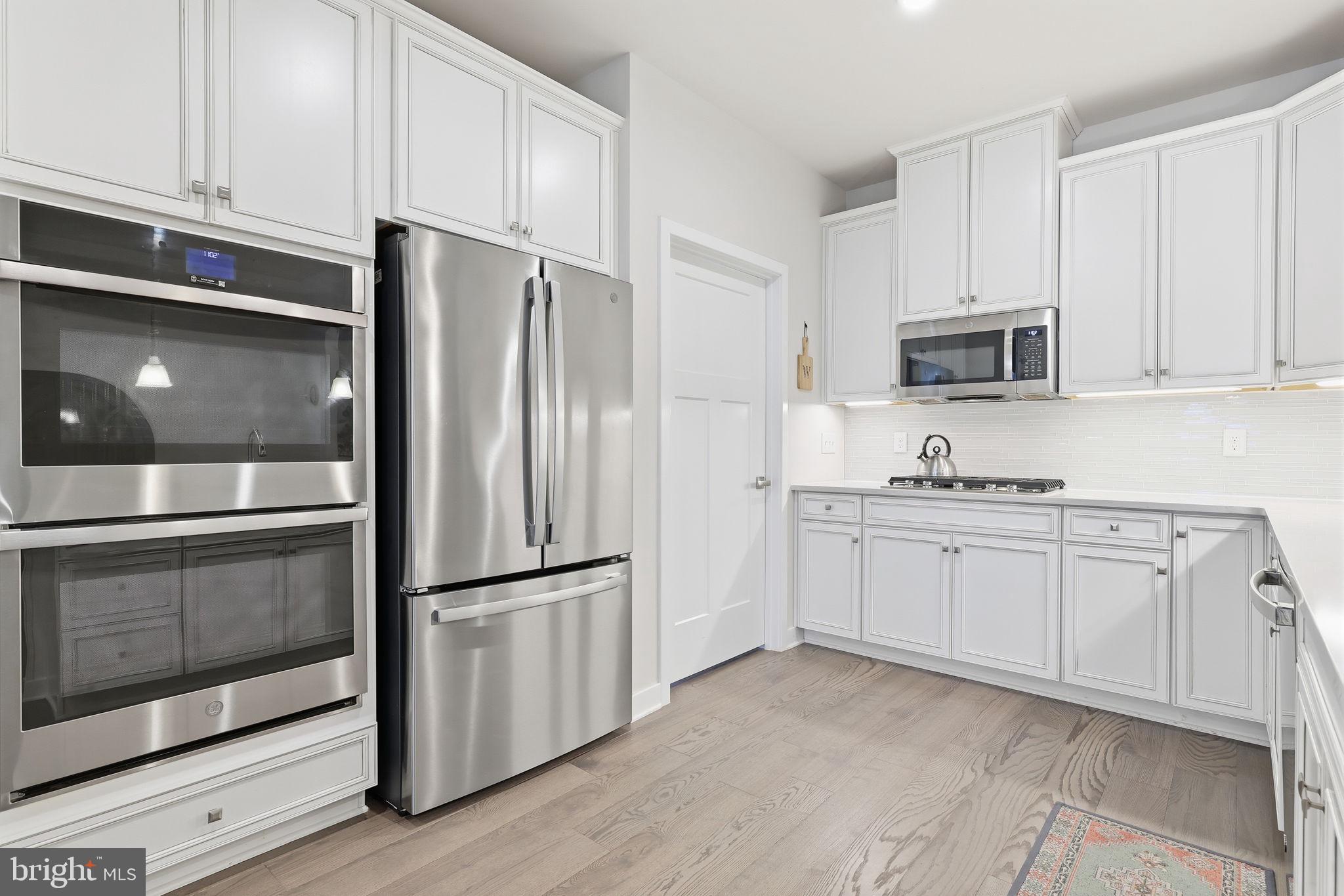 YARDLEY WOODS - Residential