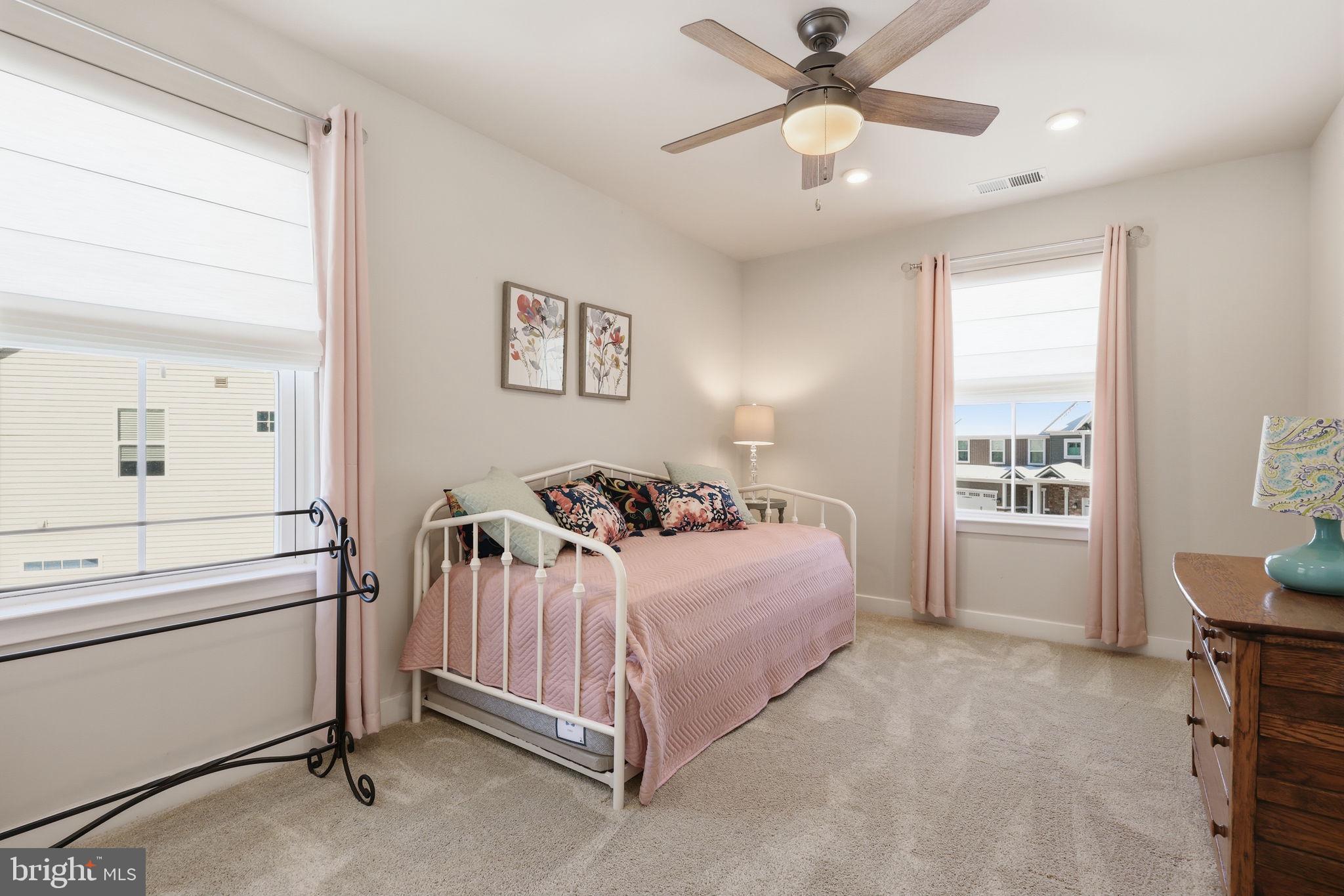 YARDLEY WOODS - Residential