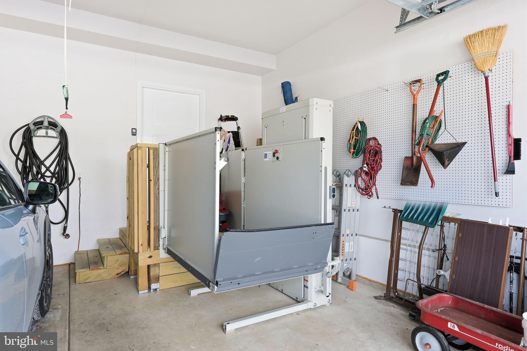 YARDLEY WOODS - Residential