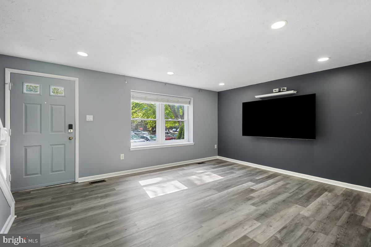 MEADOWVALE - Residential