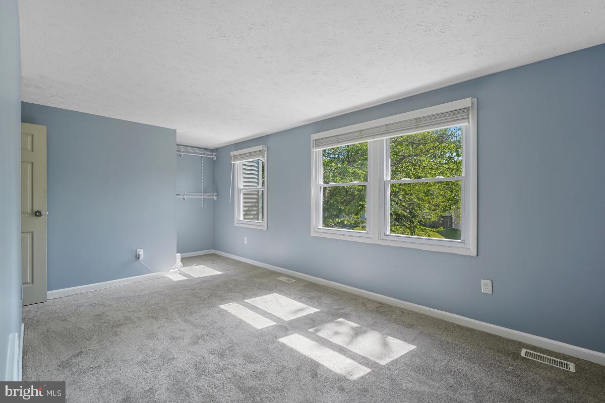 MEADOWVALE - Residential