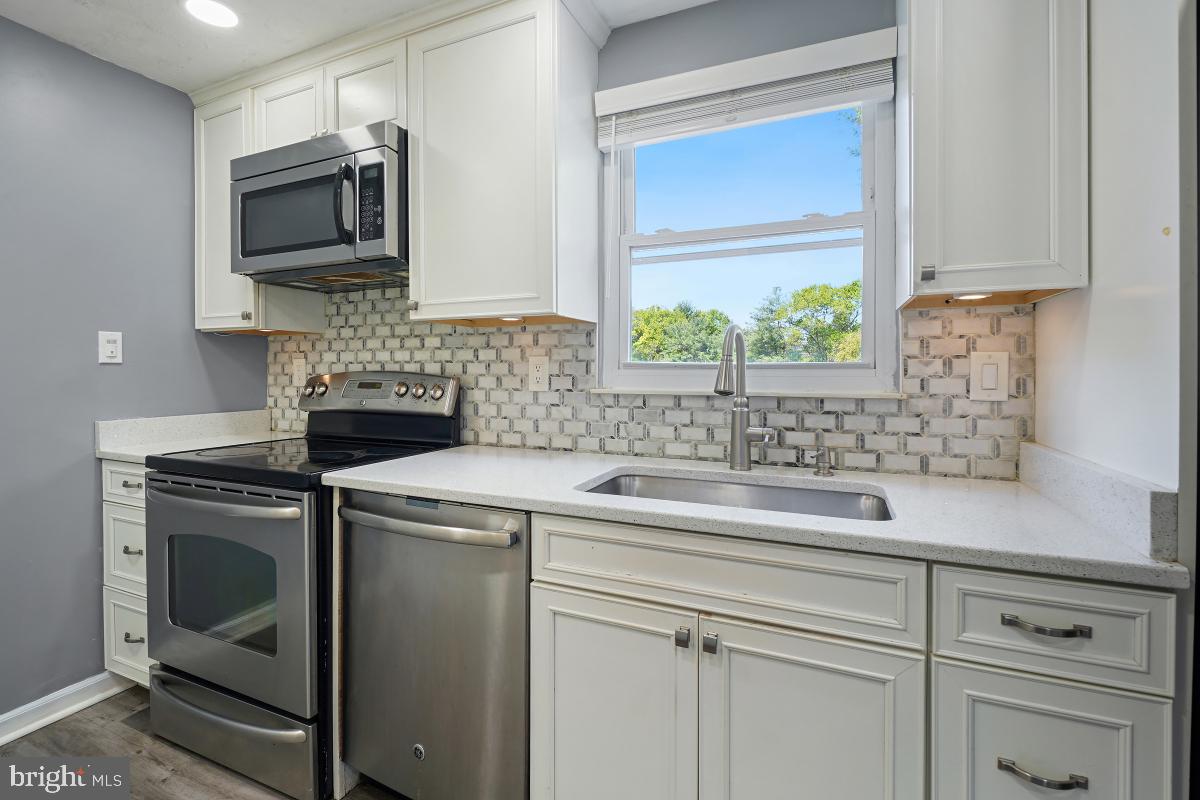 MEADOWVALE - Residential