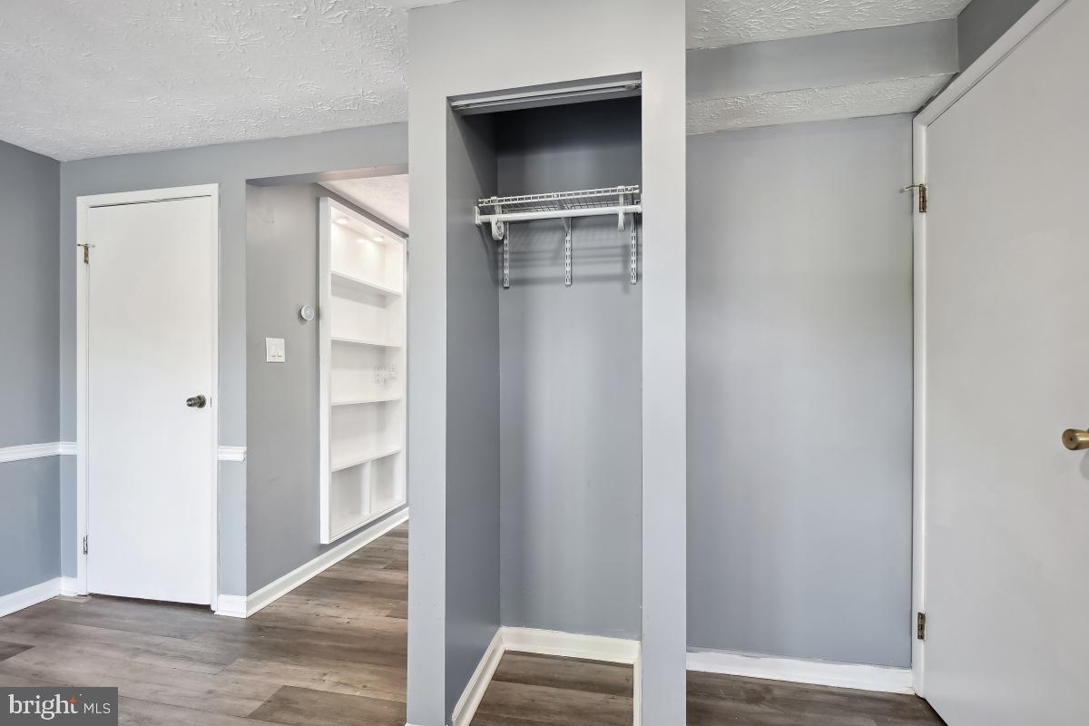 MEADOWVALE - Residential