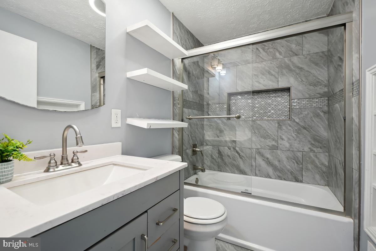 MEADOWVALE - Residential