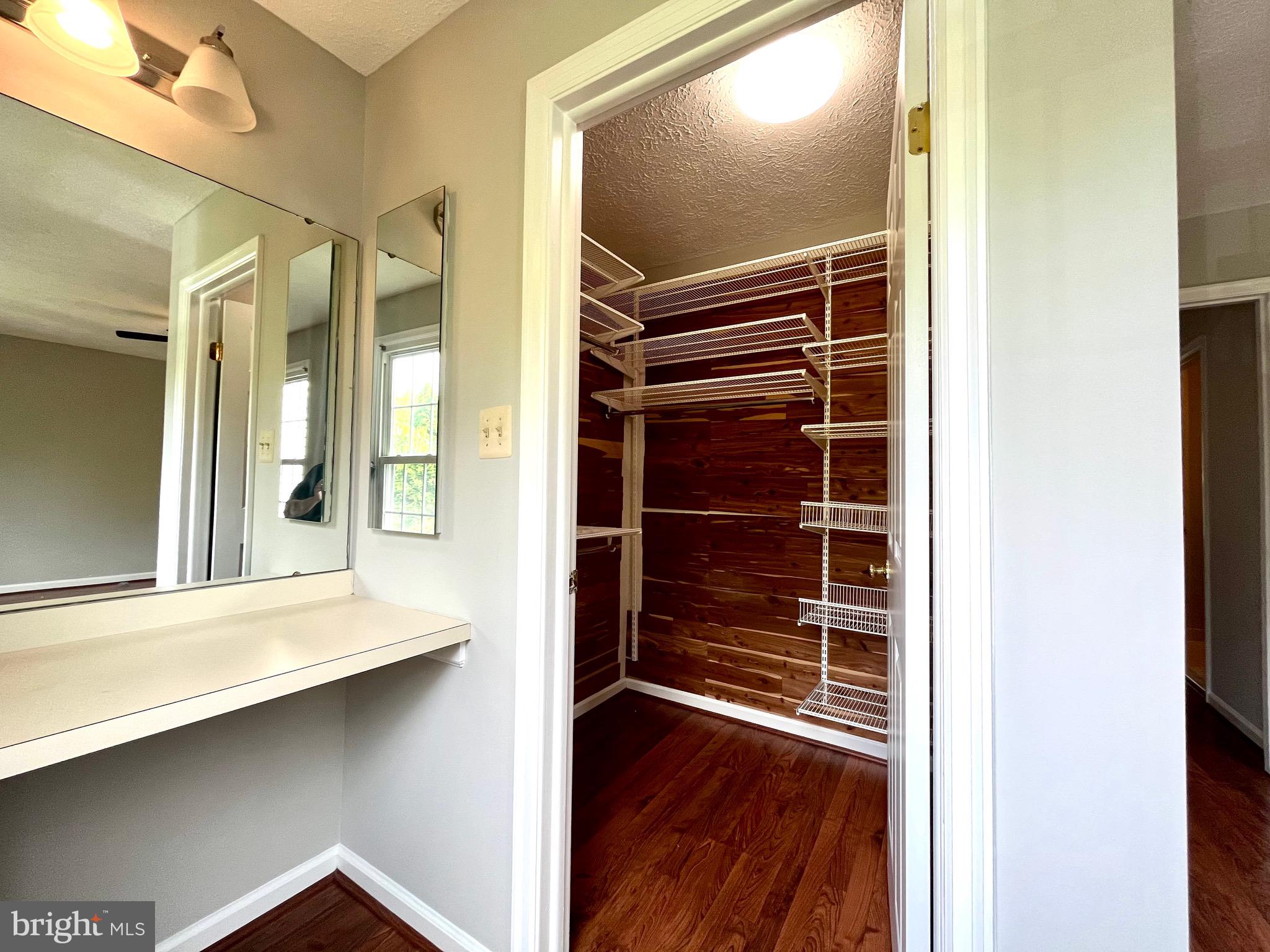 MONTGOMERY MEADOWS - Residential Lease