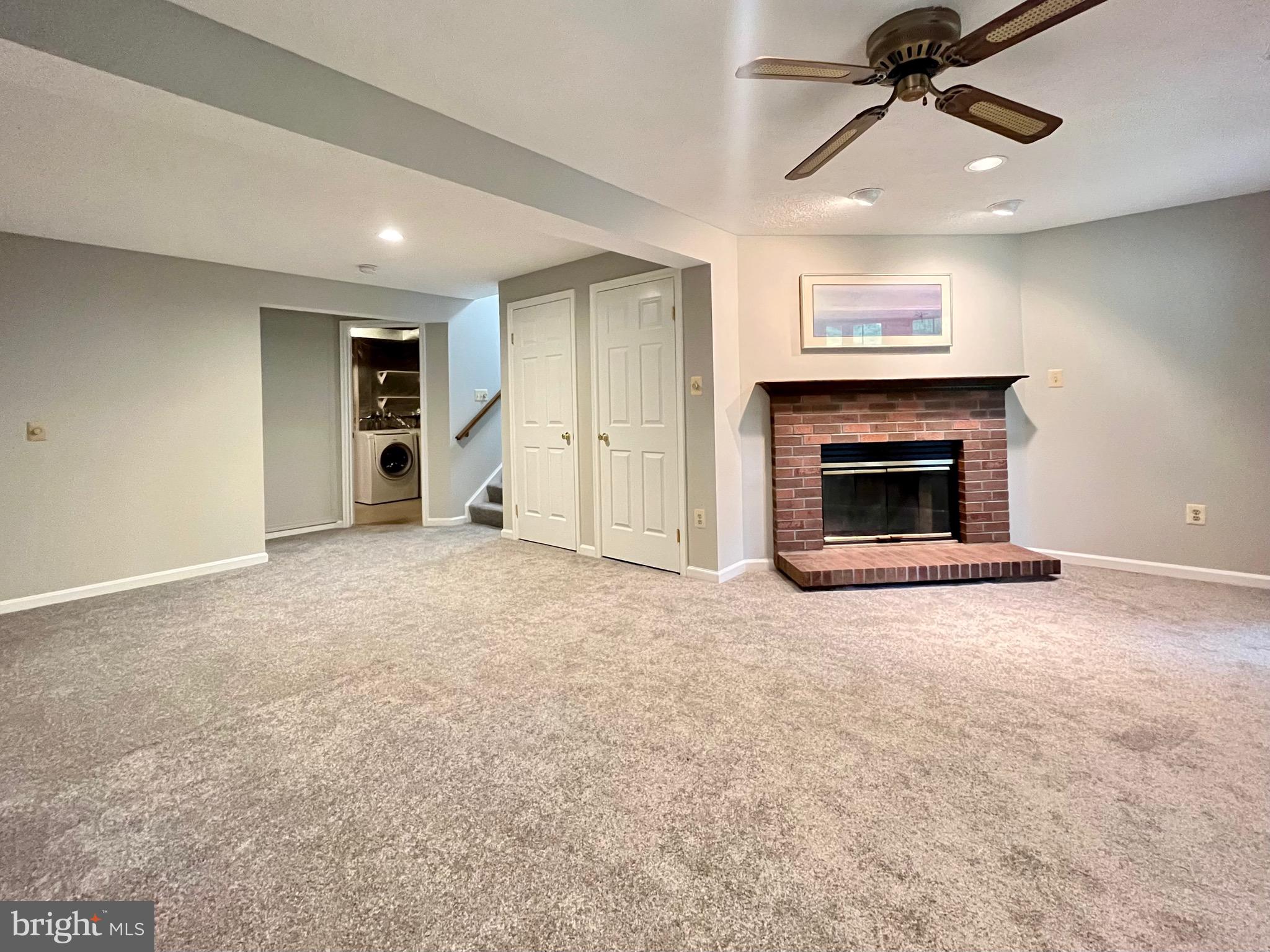 MONTGOMERY MEADOWS - Residential Lease