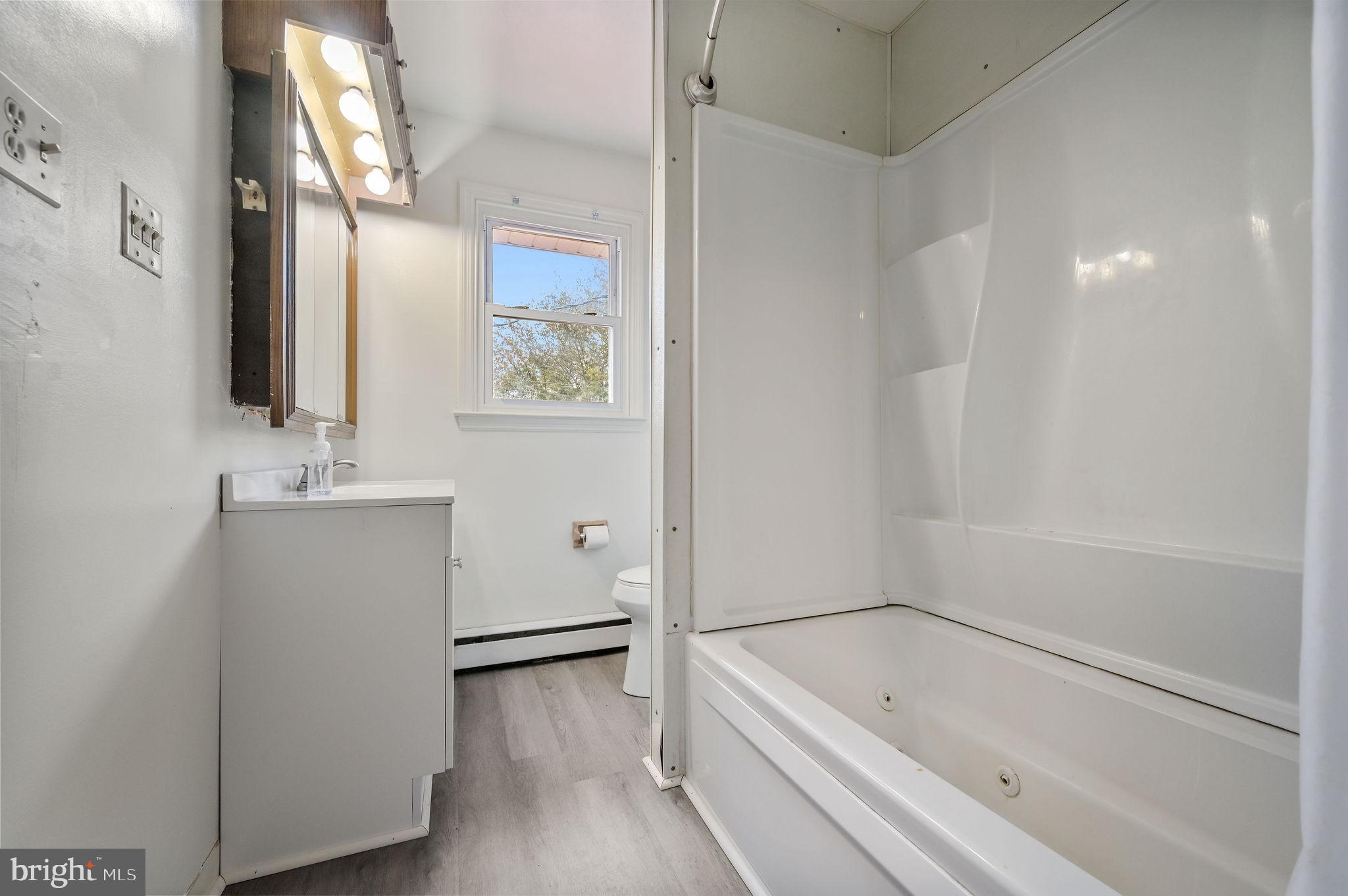 SHARONDALE - Residential