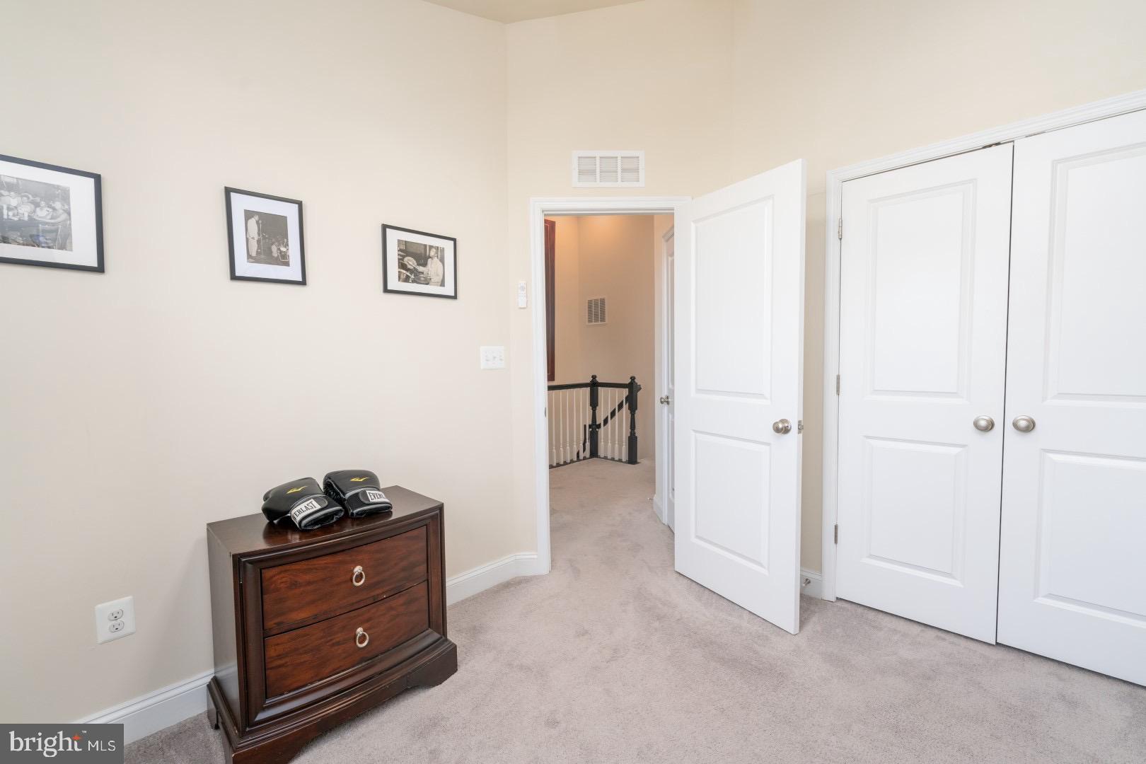 RAVENHURST GLEN - Residential