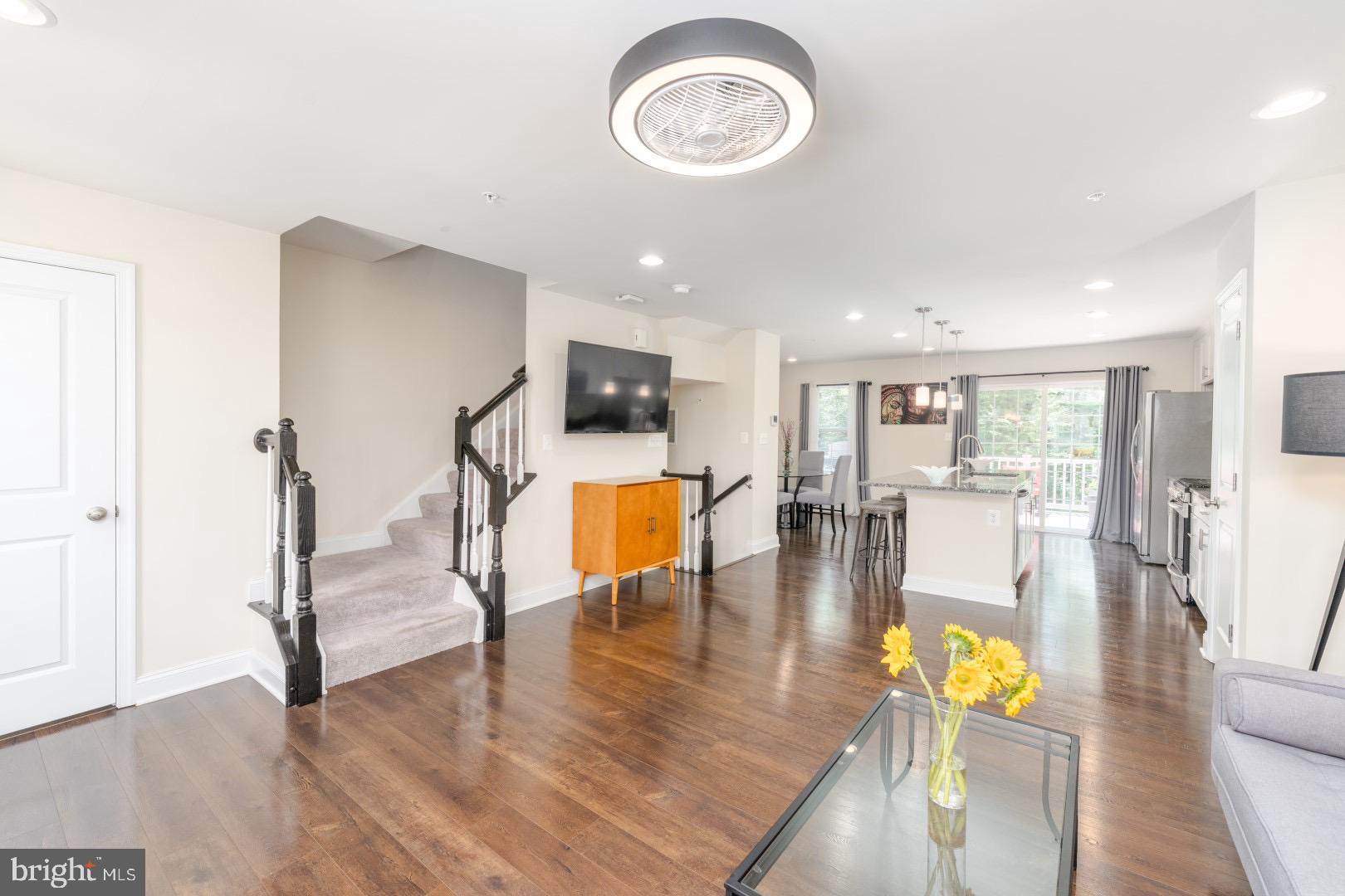 RAVENHURST GLEN - Residential