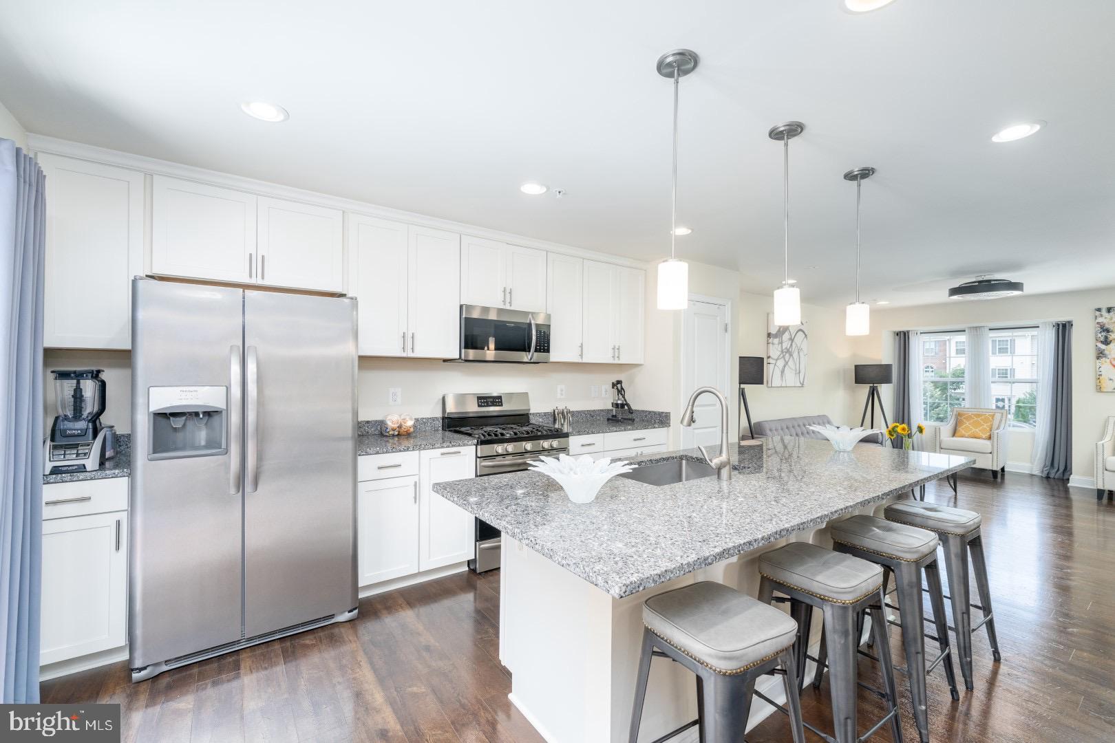 RAVENHURST GLEN - Residential