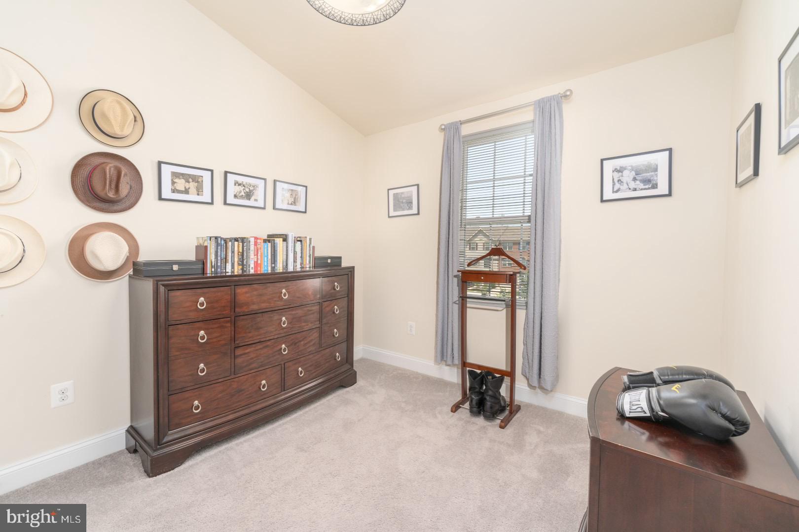 RAVENHURST GLEN - Residential