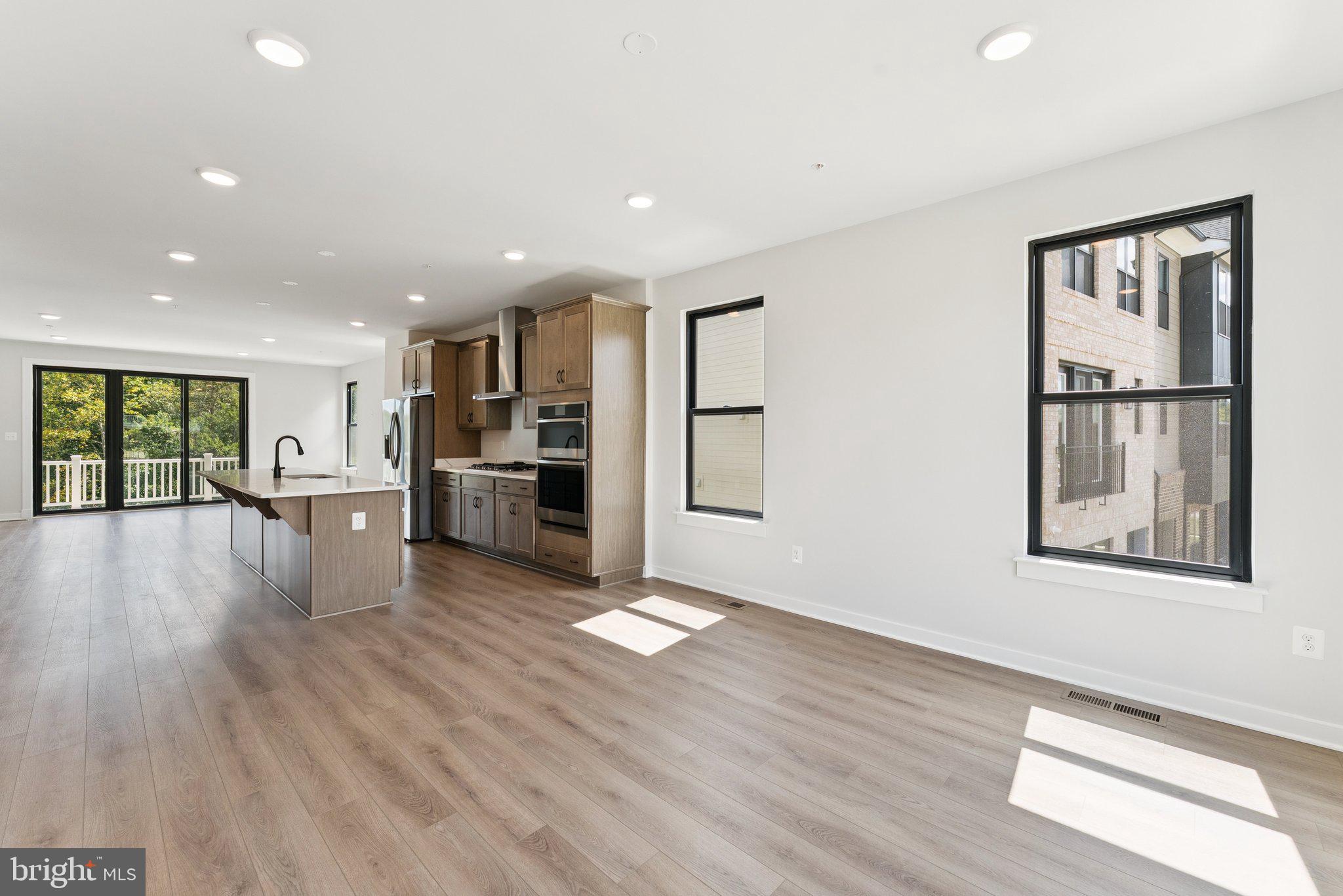 5121 ROSIE OLIVER ST STREET 59E