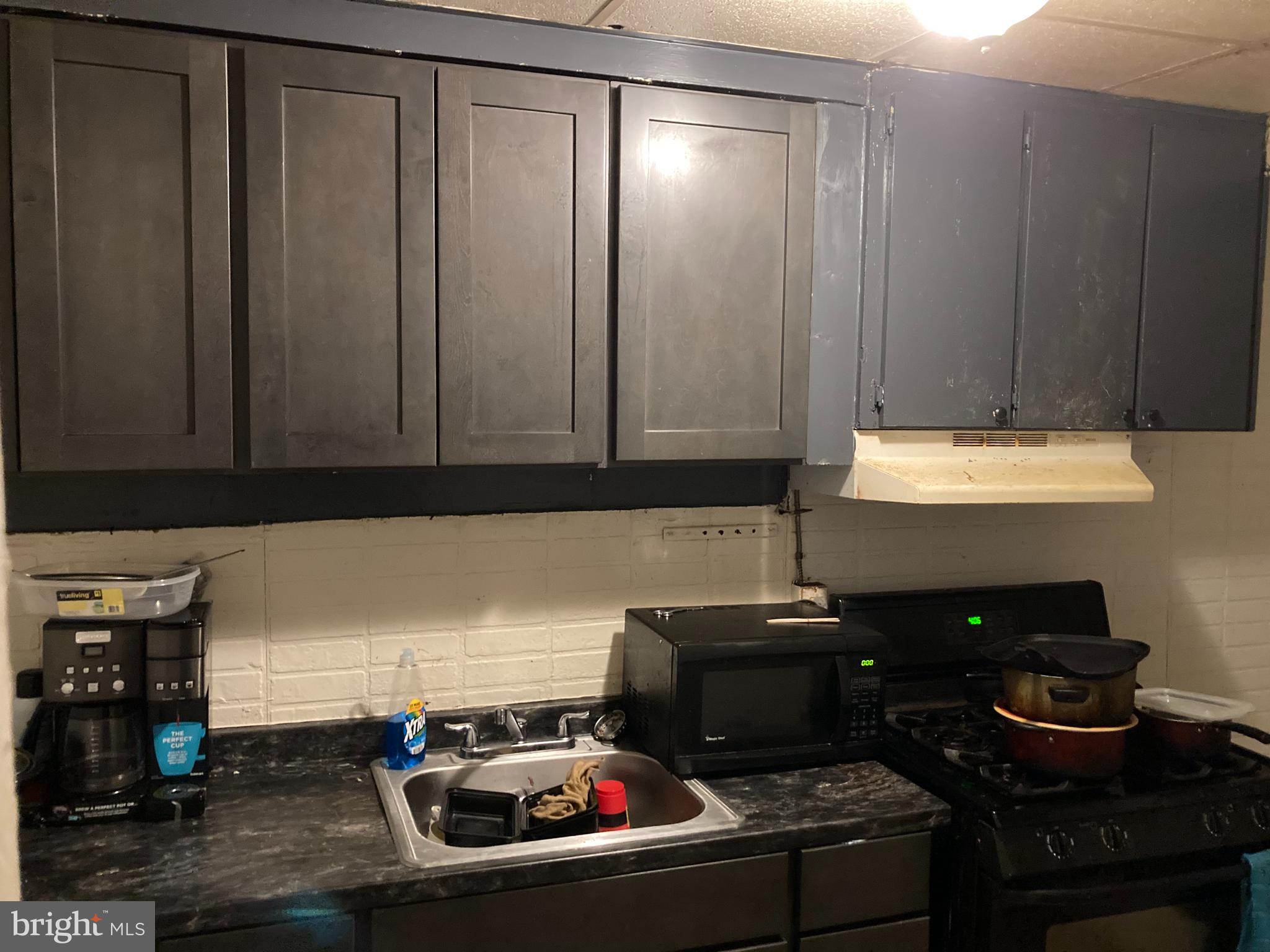 PHILADELPHIA (SOUTHWEST) - Residential