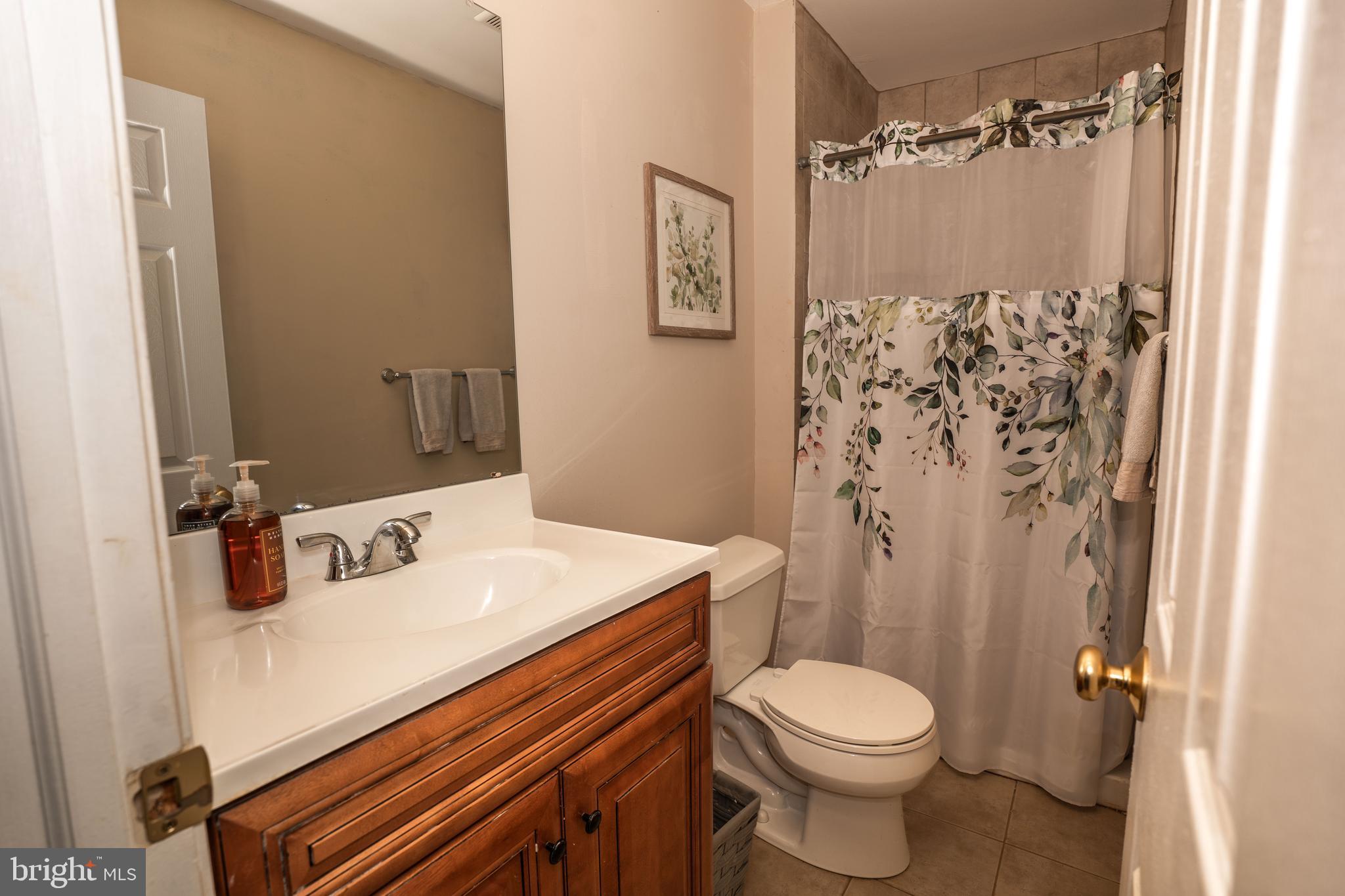 OLDE COLONIAL GREENE - Residential