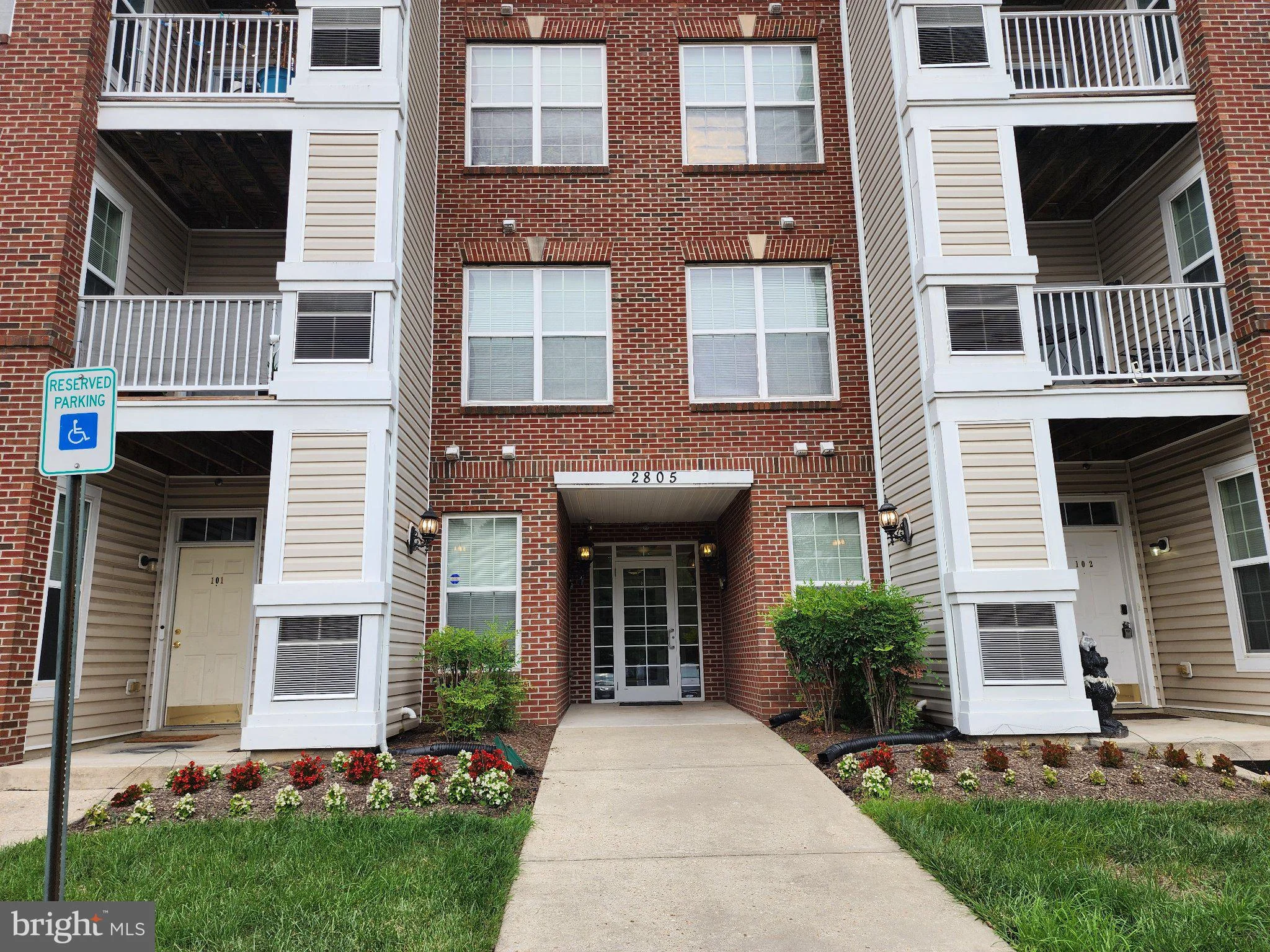 2805 Forest Run Drive Unit 2-205, District Heights, MD, 20747