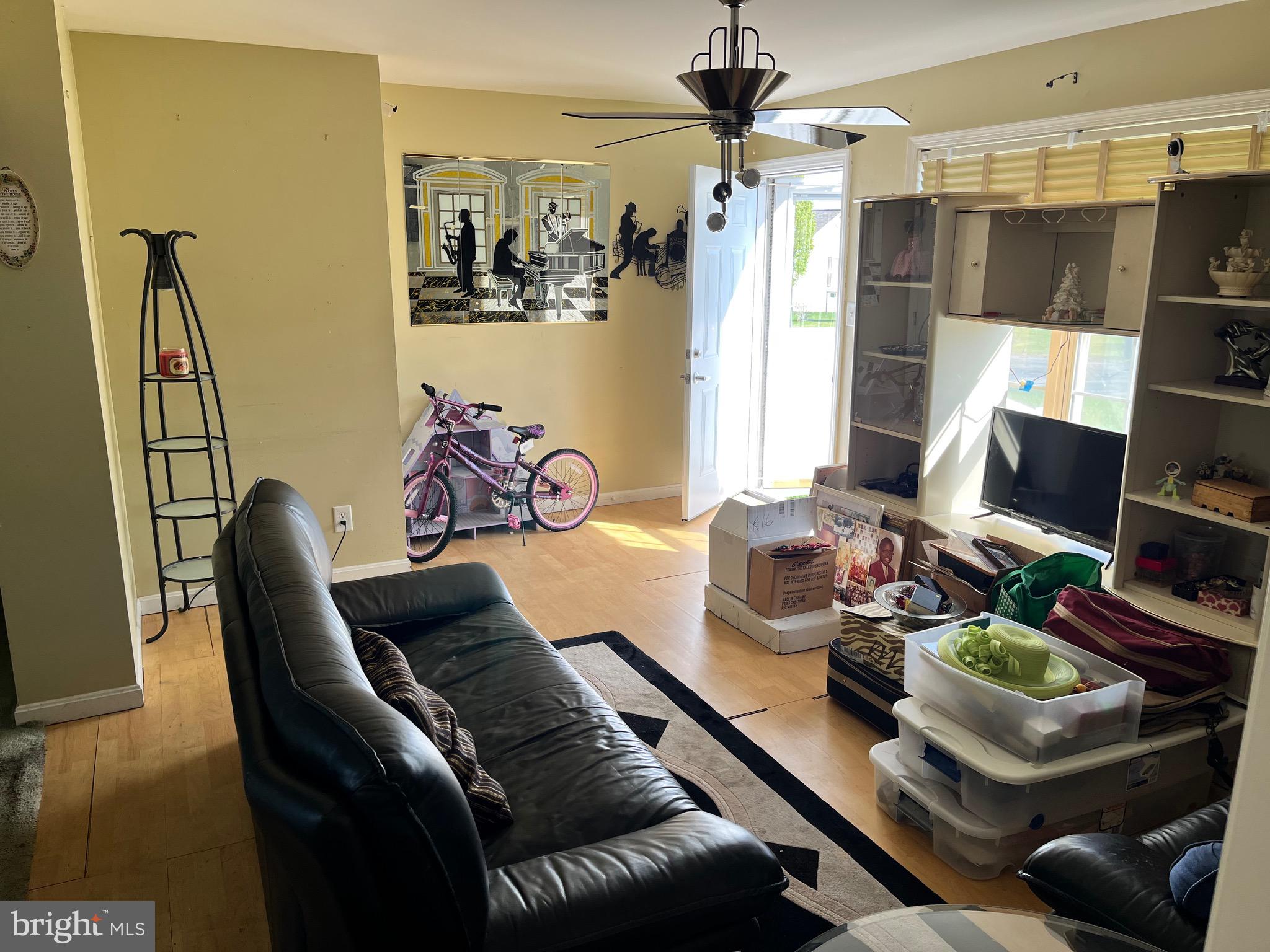 SUMMER HILL - Residential