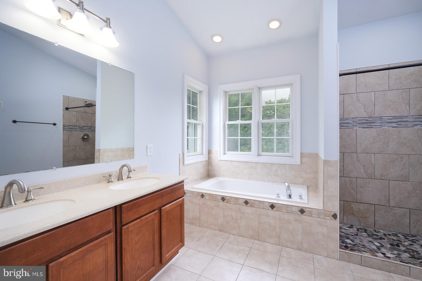 LINTHICUM - Residential