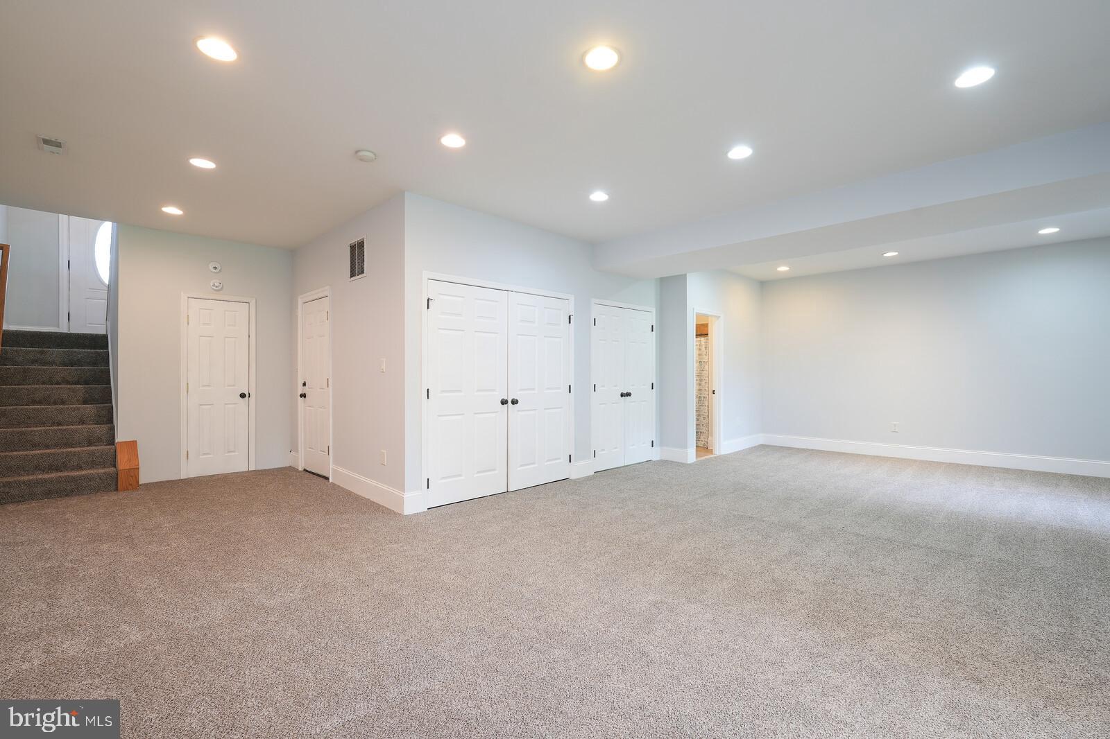 LINTHICUM - Residential