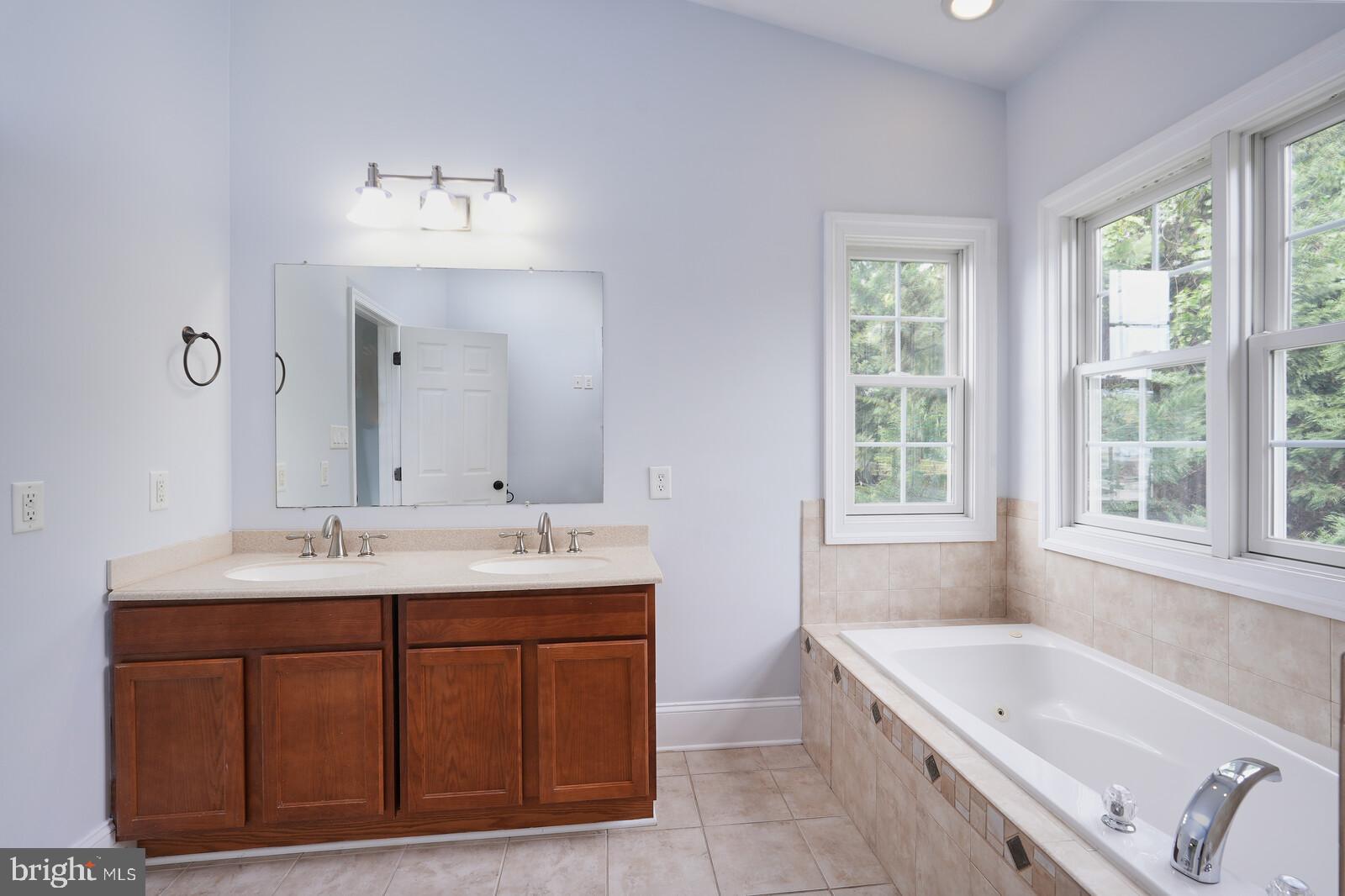 LINTHICUM - Residential