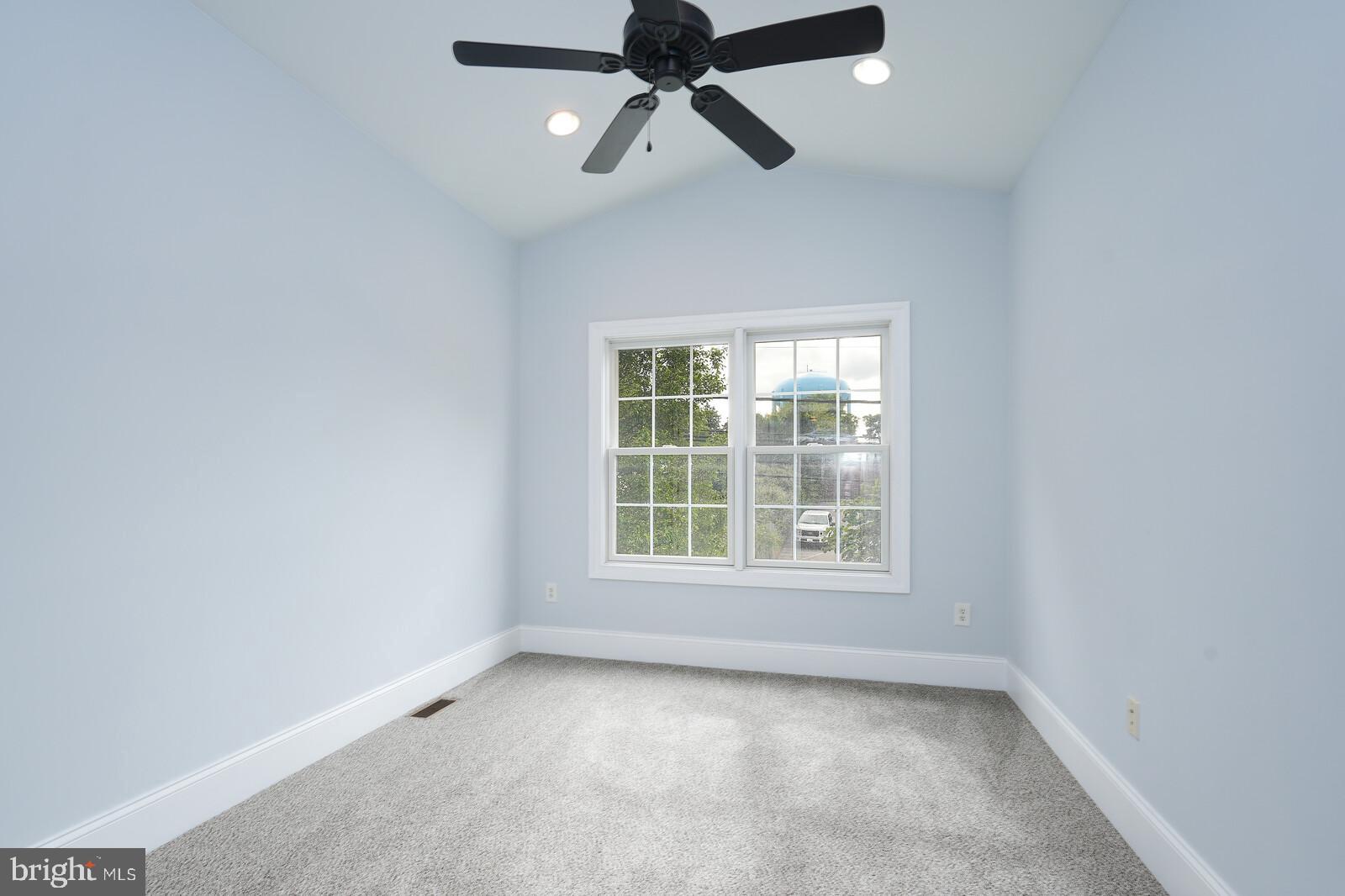 LINTHICUM - Residential