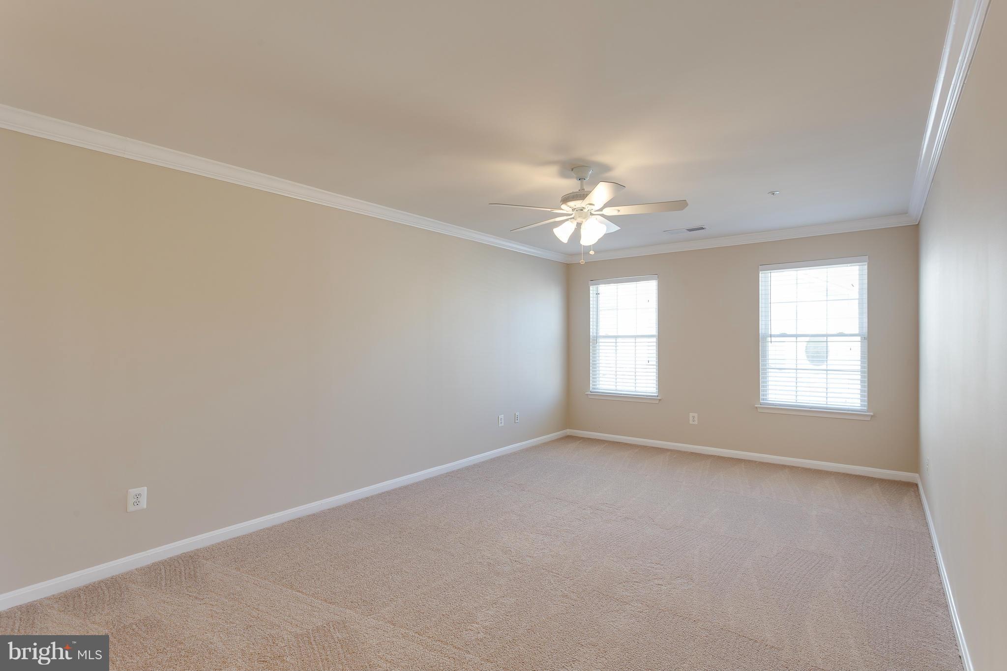 ASHBURN FARM - Residential