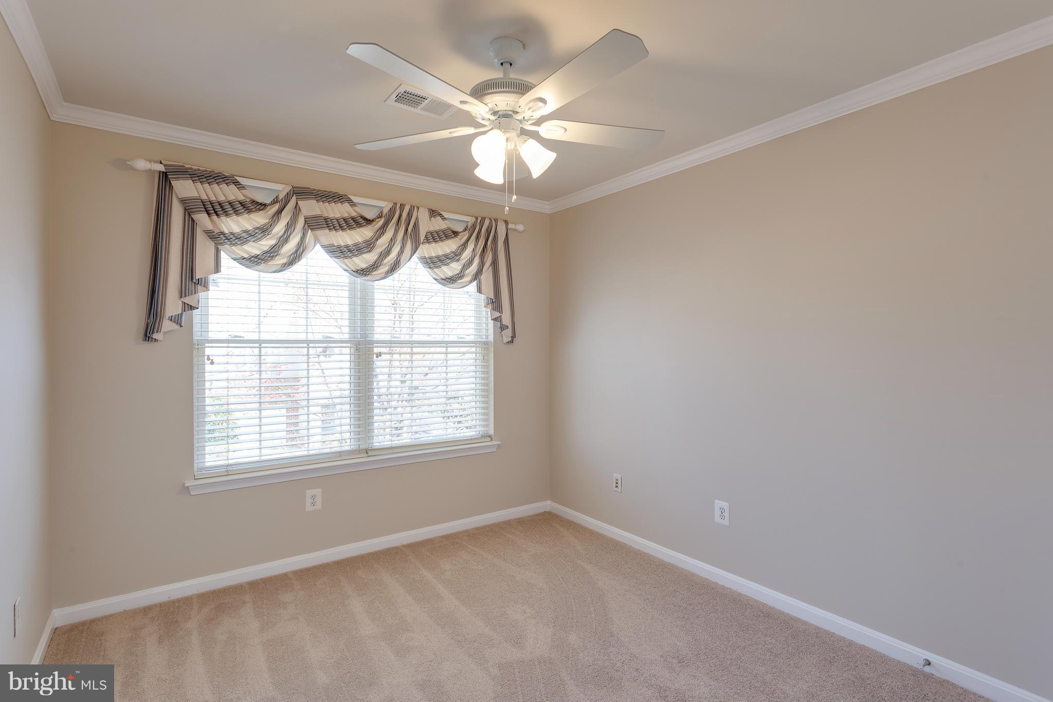 ASHBURN FARM - Residential