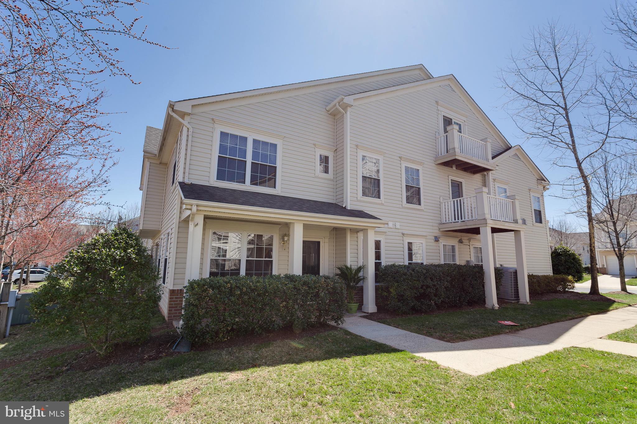 ASHBURN FARM - Residential