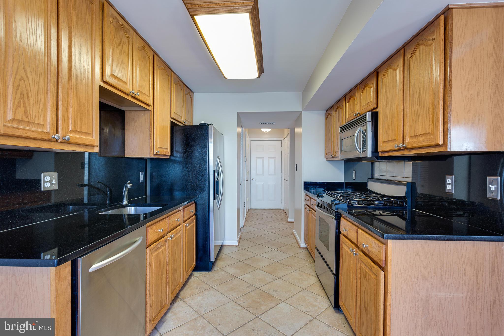 ASHBURN FARM - Residential