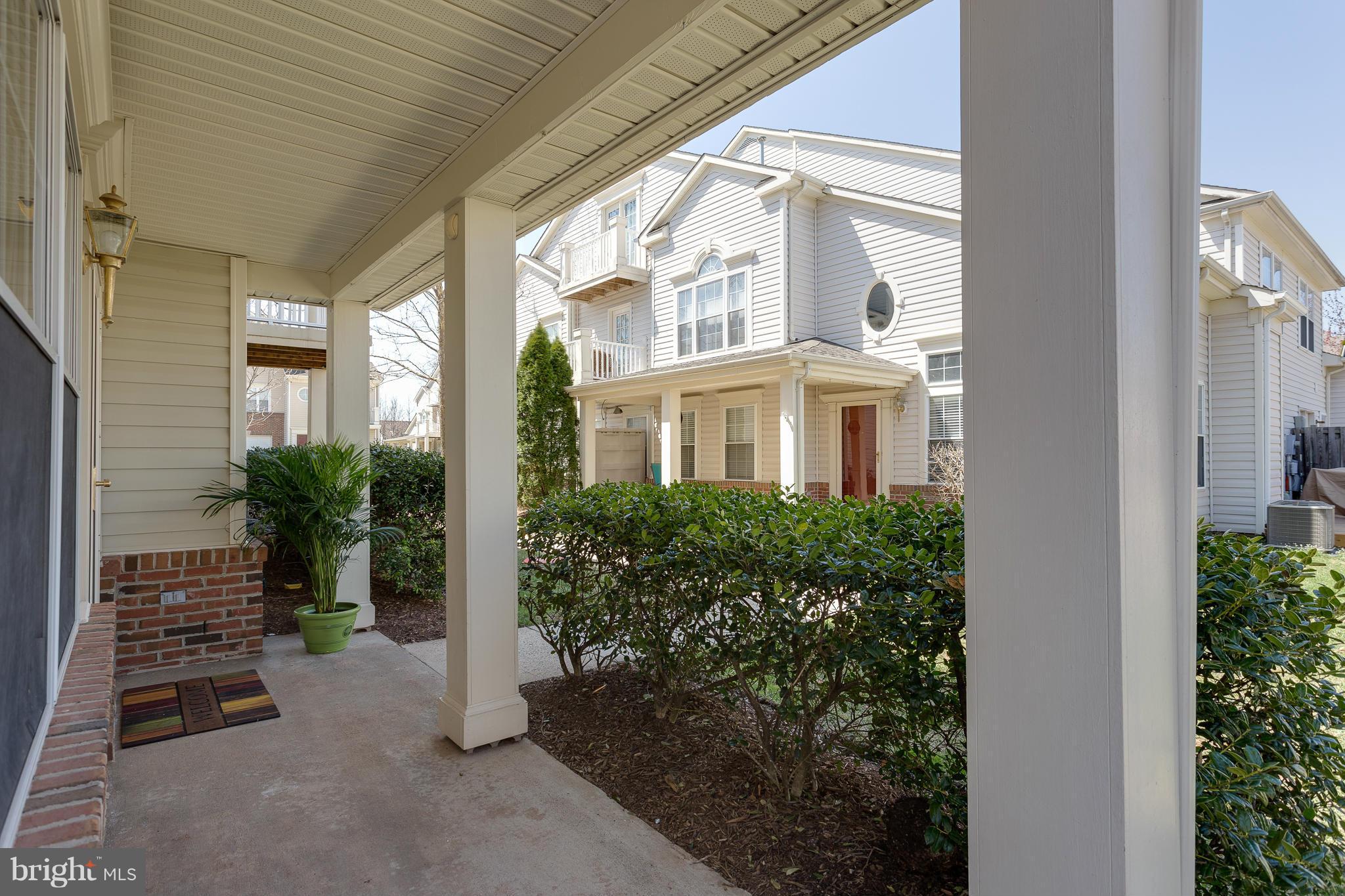 ASHBURN FARM - Residential