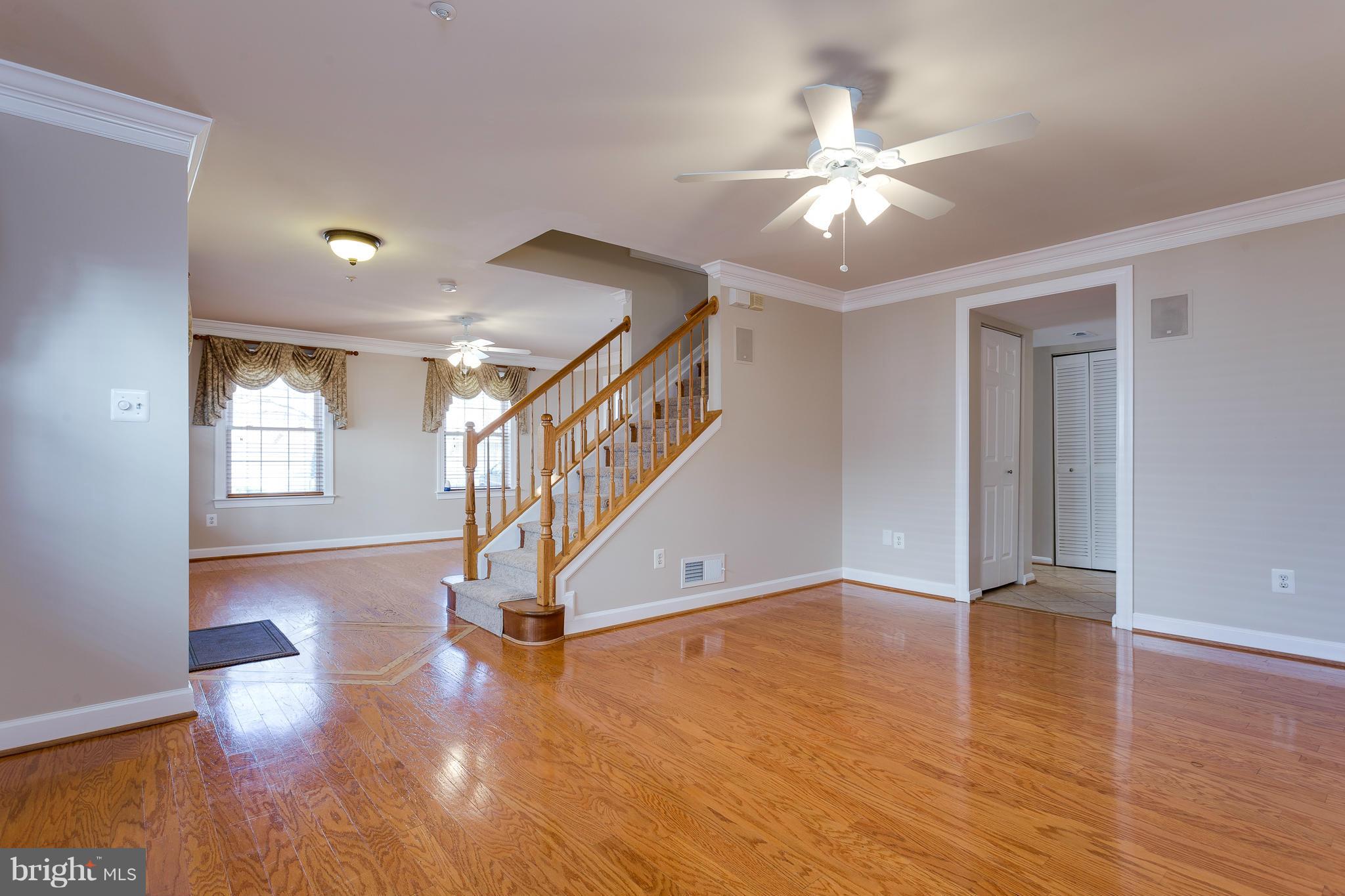 ASHBURN FARM - Residential