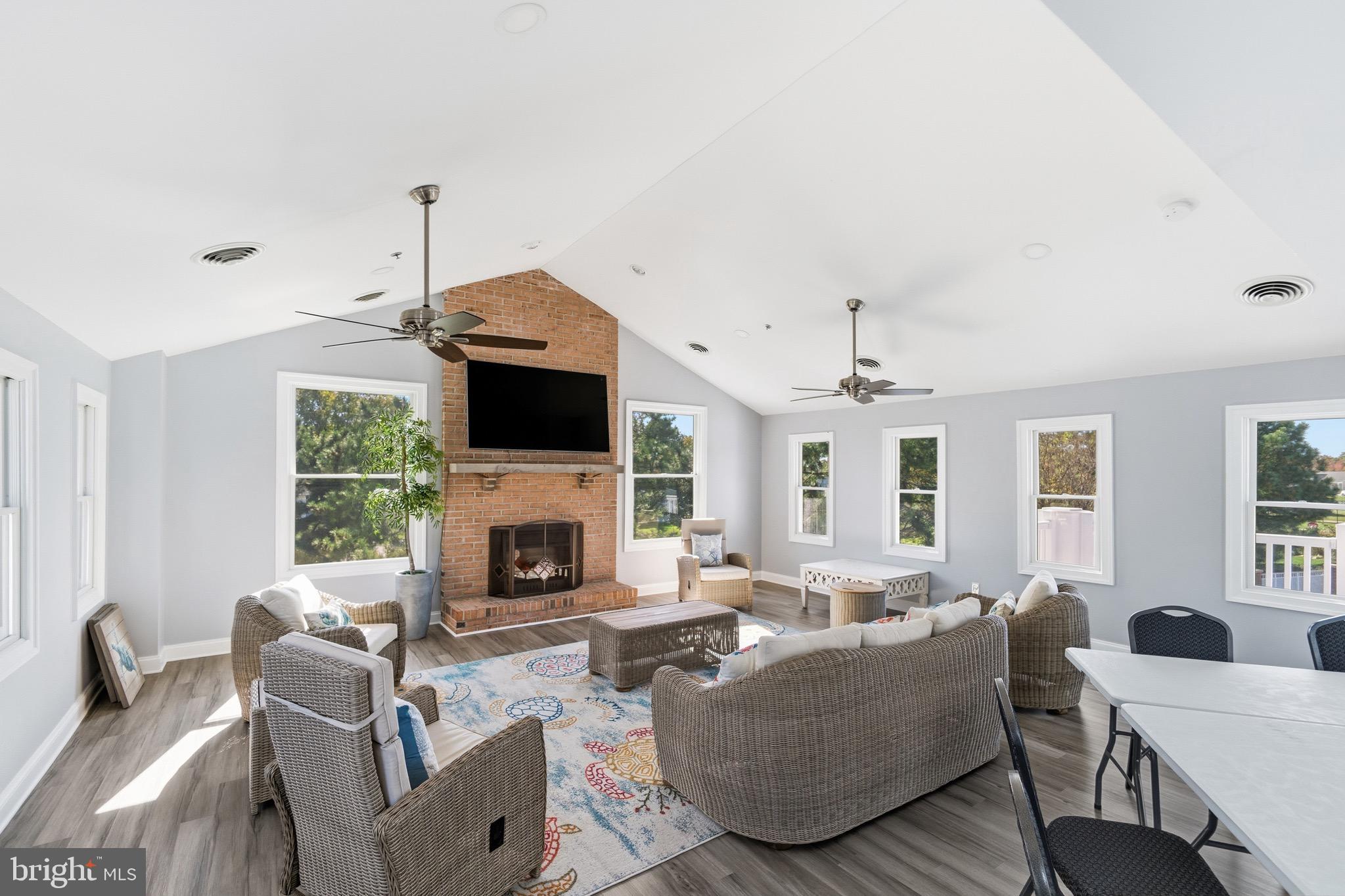 BAYSIDE - Residential