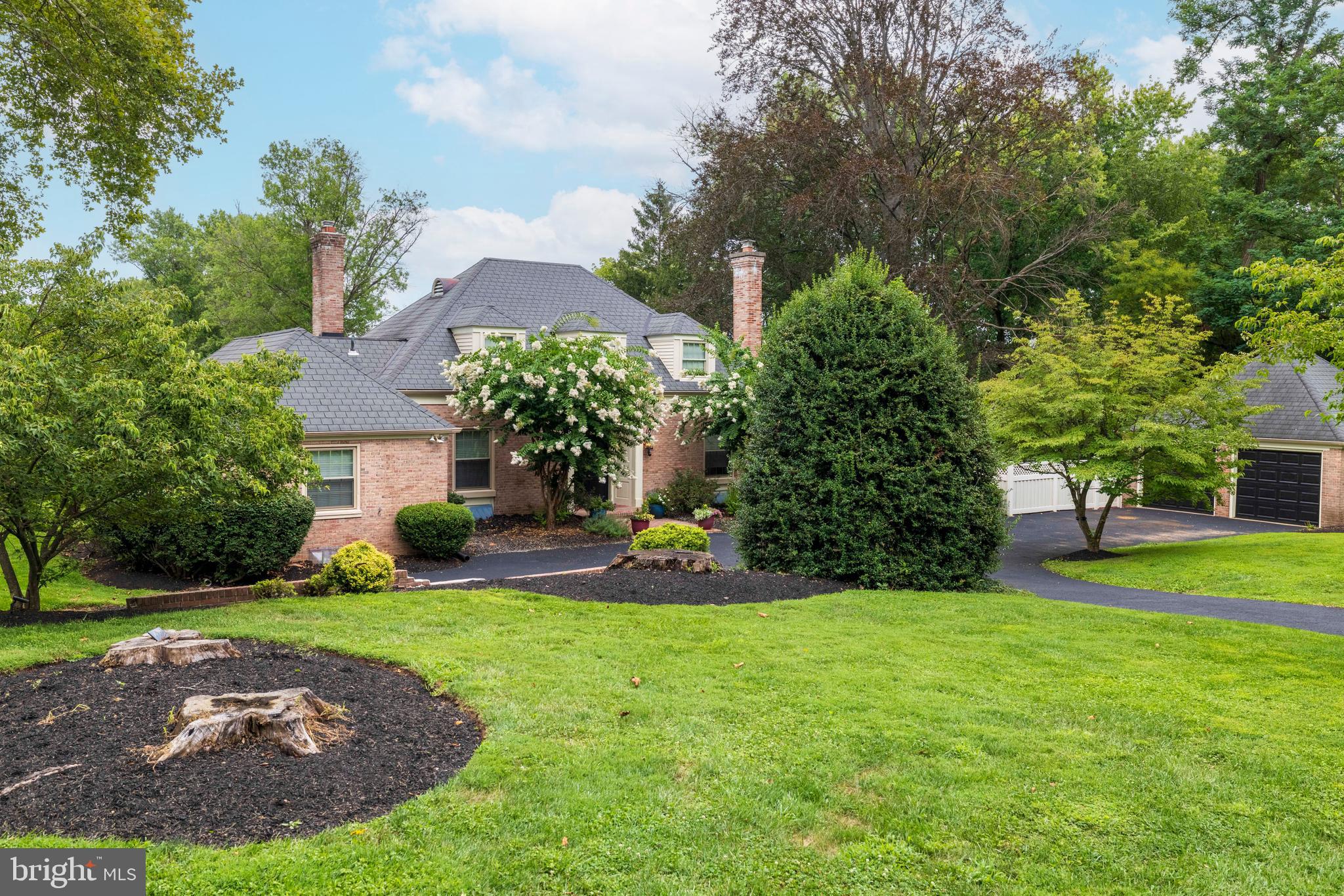 HUNTINGDON VALLEY - Residential