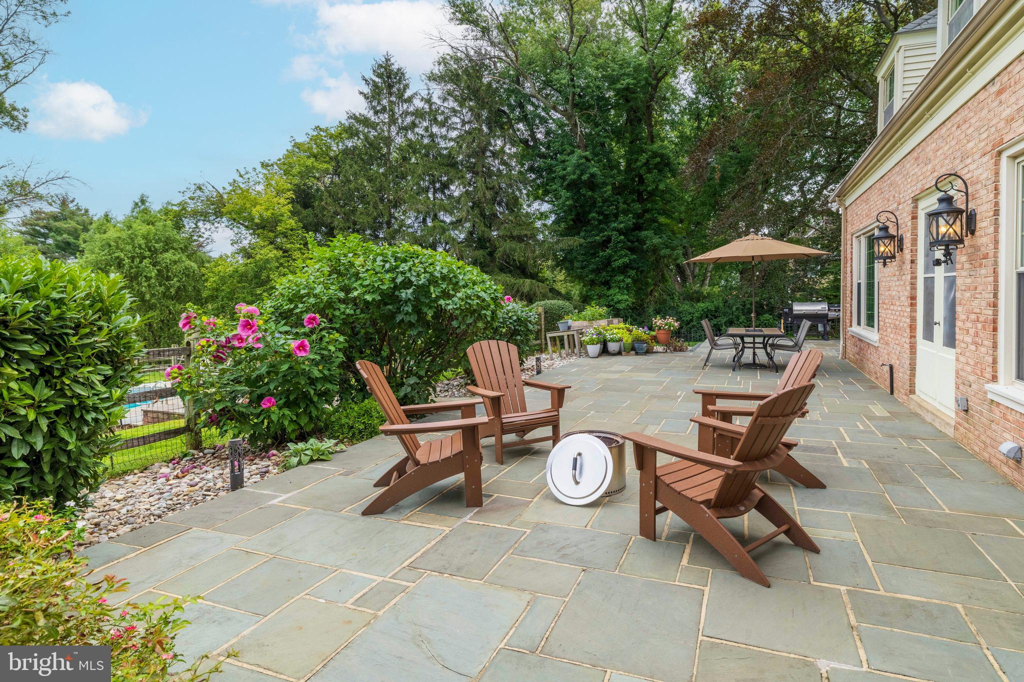 HUNTINGDON VALLEY - Residential