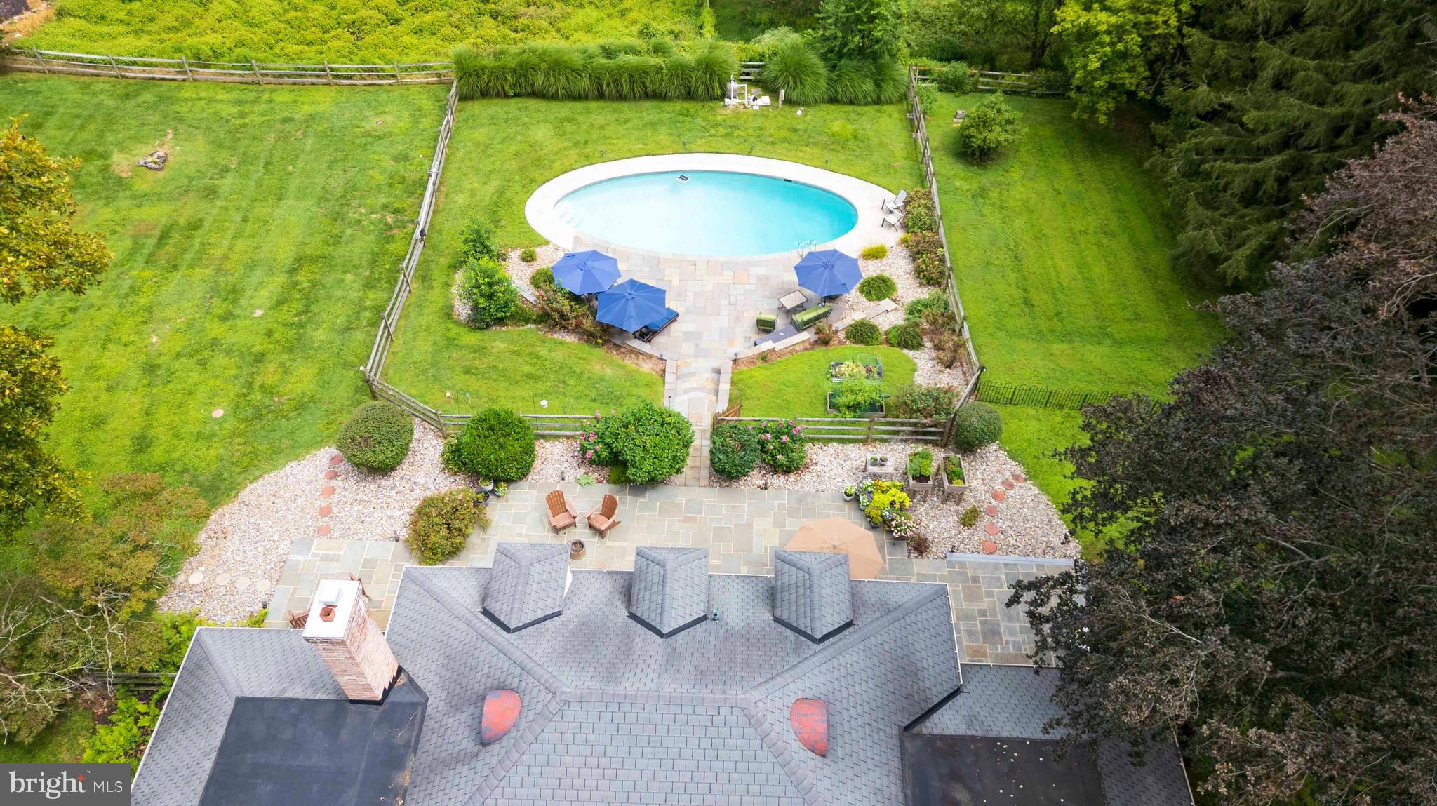 HUNTINGDON VALLEY - Residential