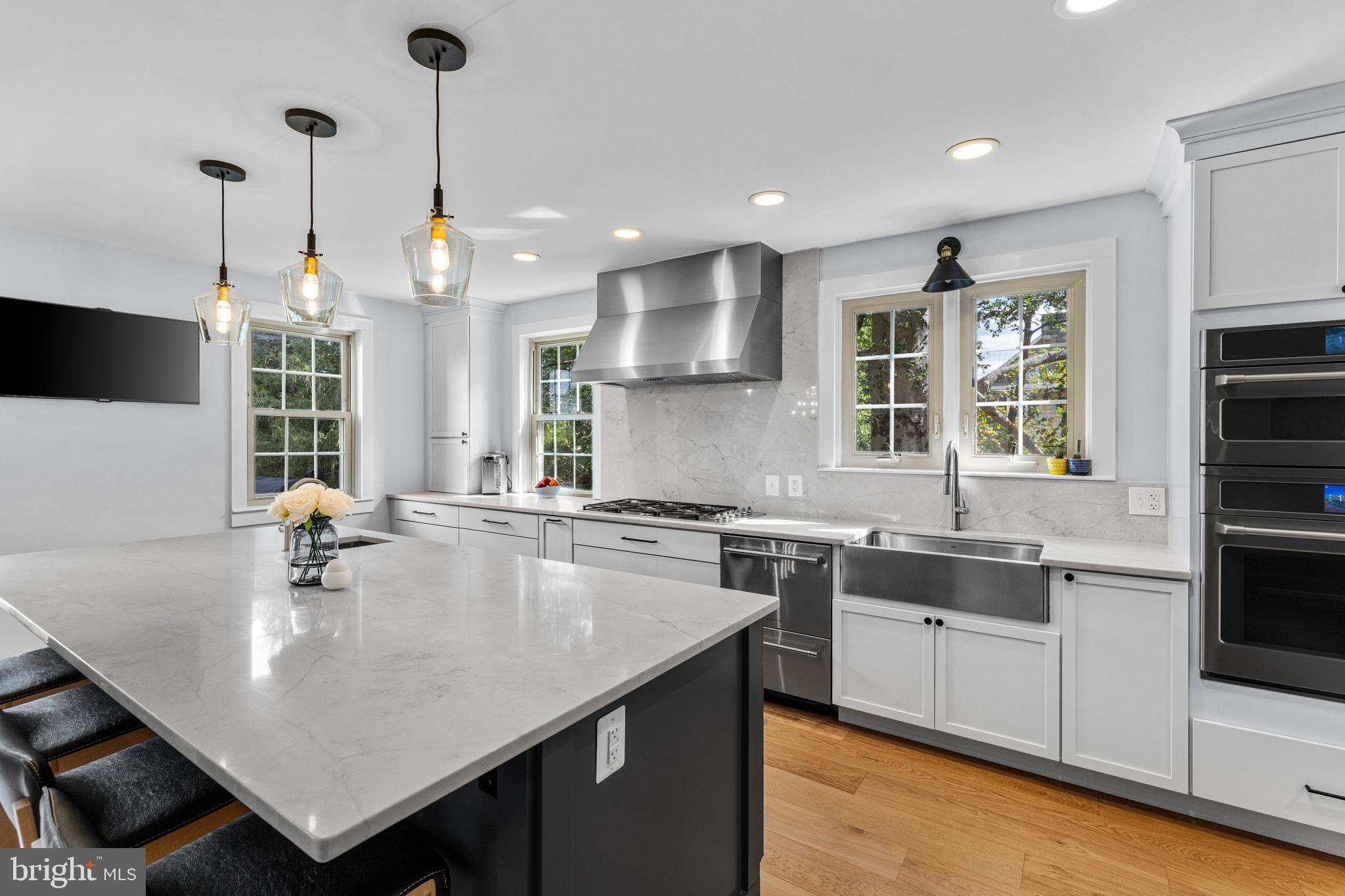 HUNTINGDON VALLEY - Residential