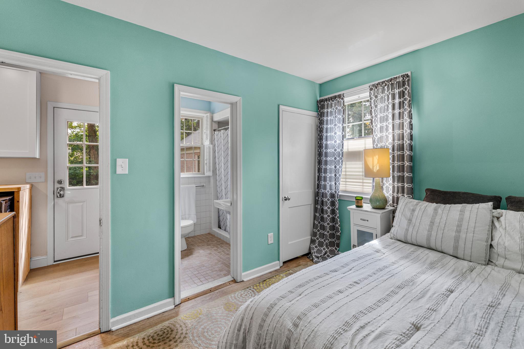 HUNTINGDON VALLEY - Residential