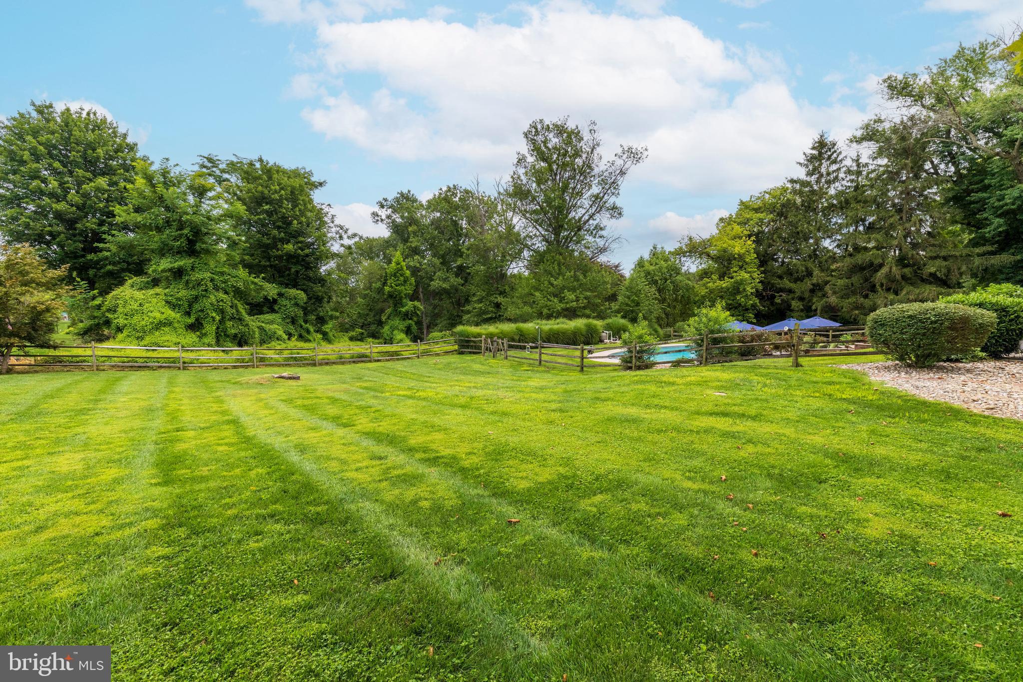 HUNTINGDON VALLEY - Residential