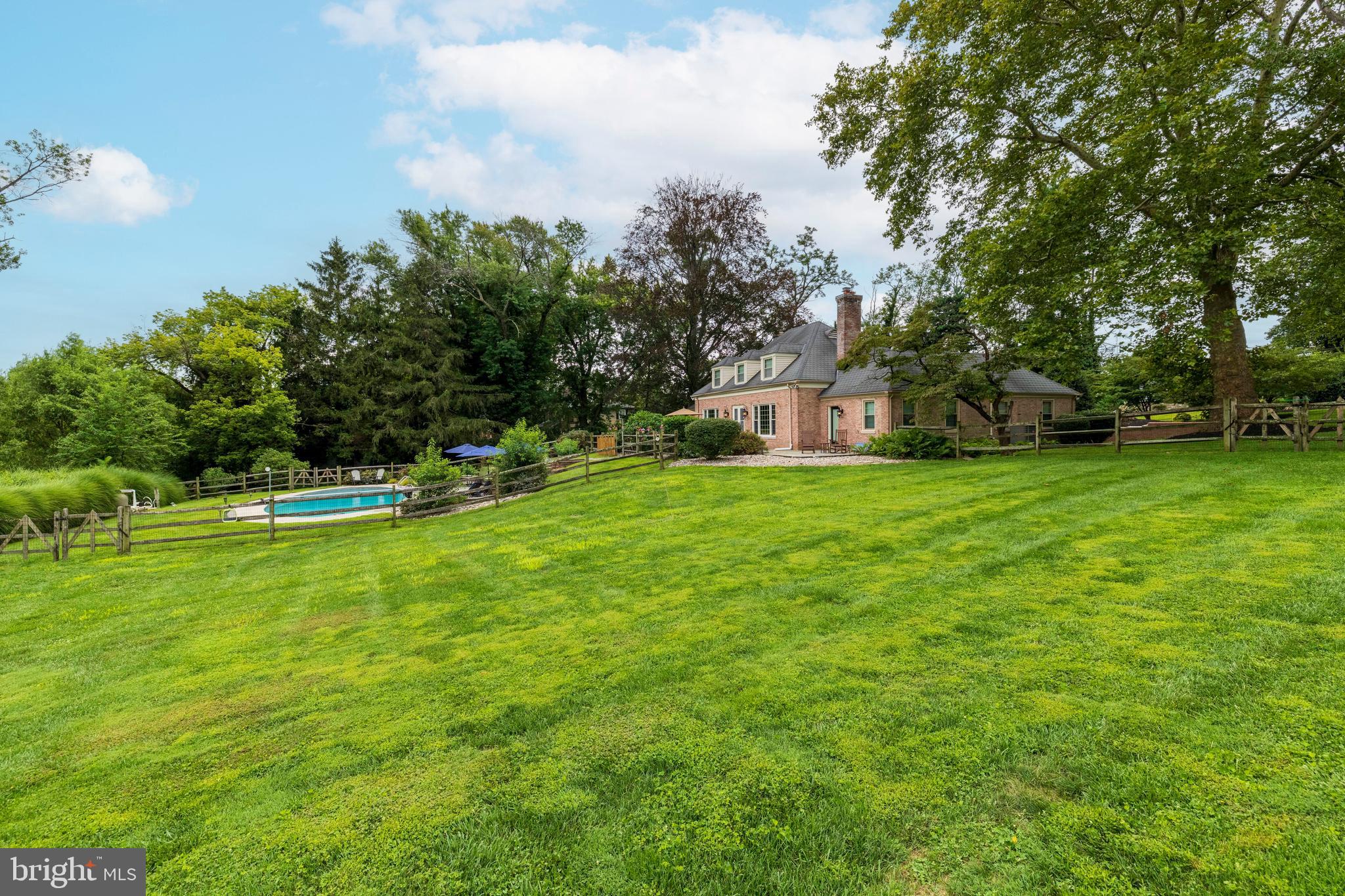 HUNTINGDON VALLEY - Residential