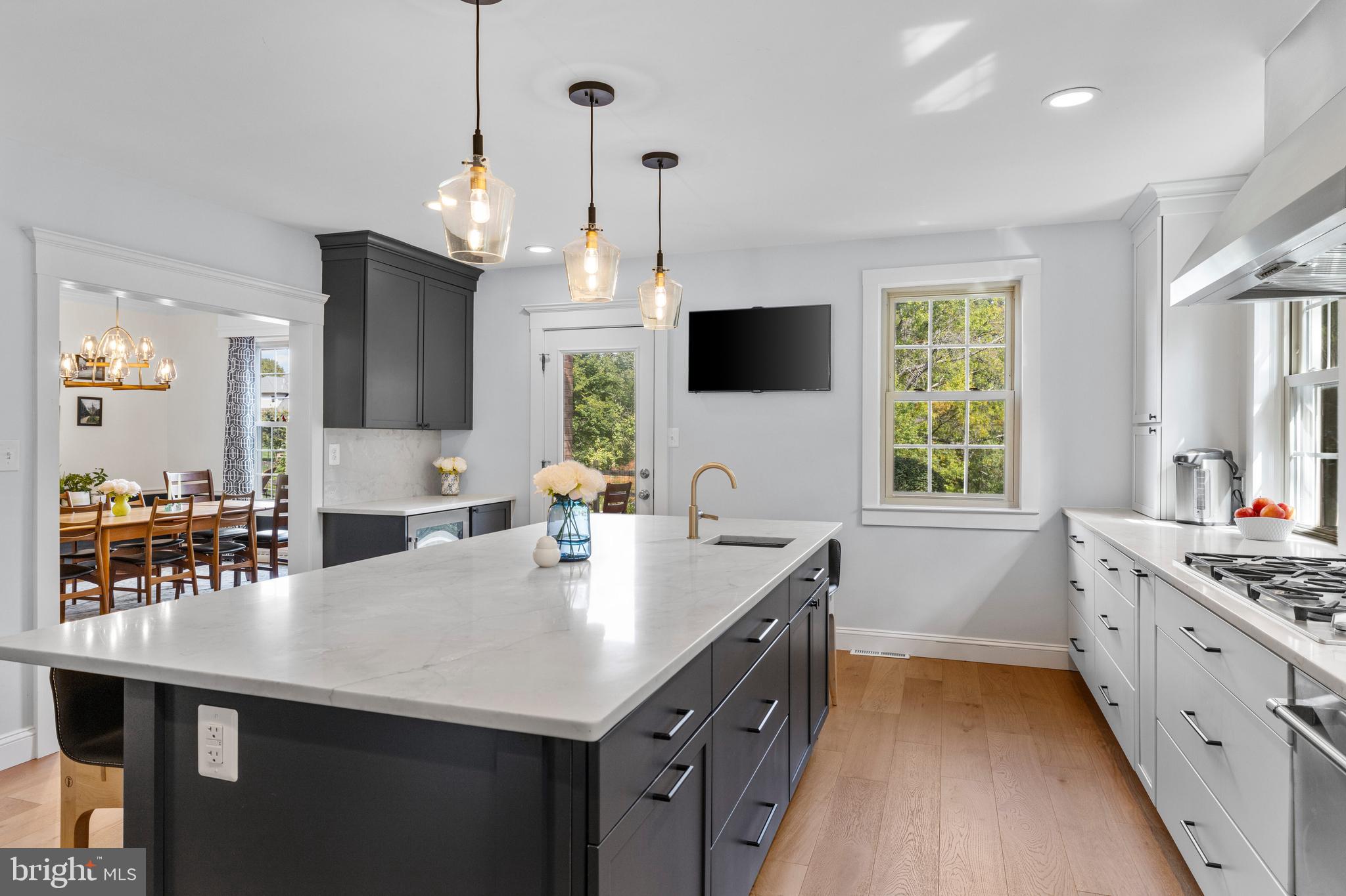 HUNTINGDON VALLEY - Residential