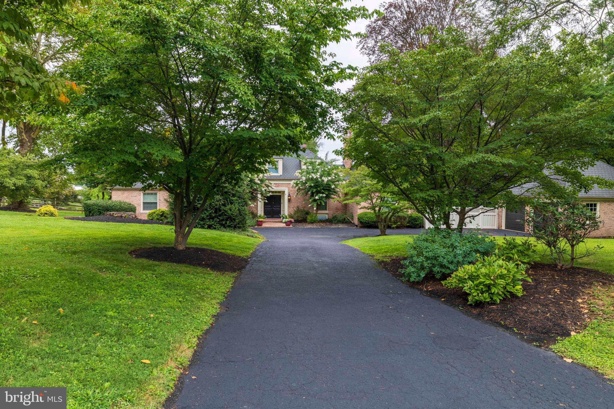 HUNTINGDON VALLEY - Residential