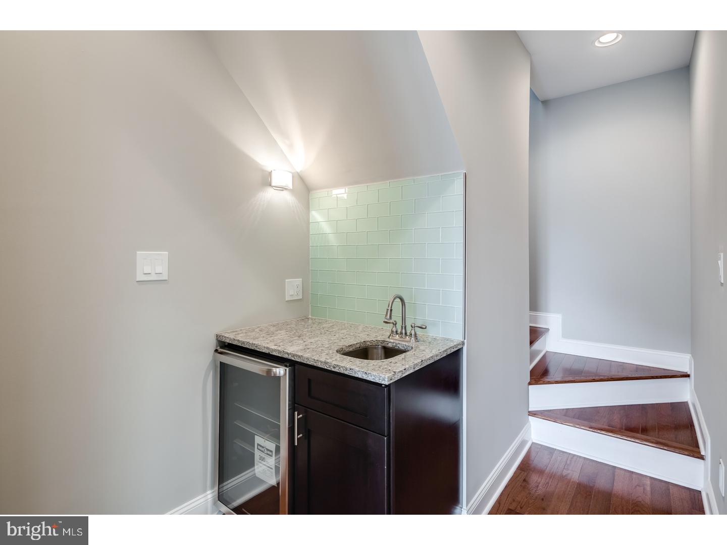 POINT BREEZE - Residential