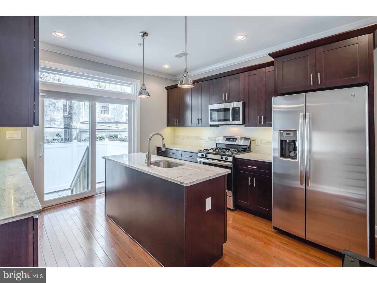 POINT BREEZE - Residential